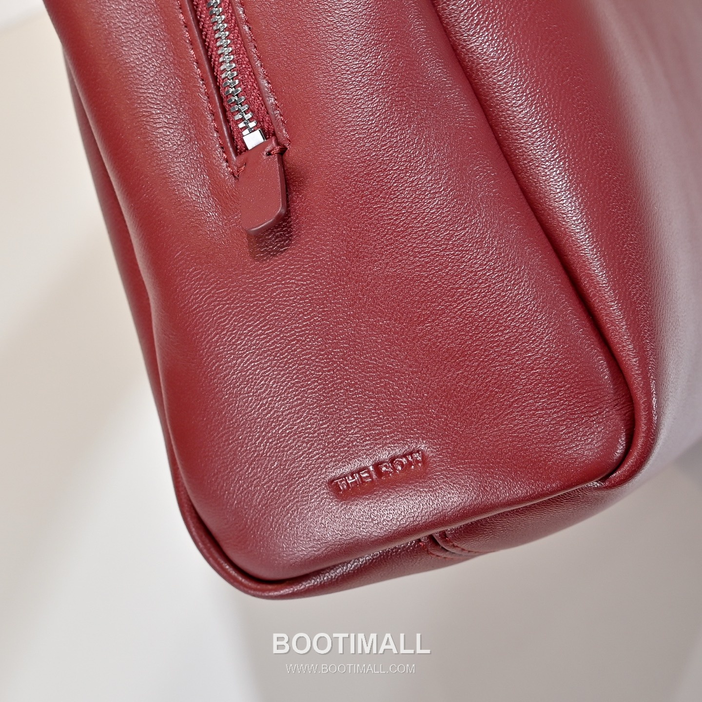 The Row Astra Lambskin Bowling Bag with Long Handle Detail 더로우 아스트라 램스킨 롱핸들 보울링 숄더백 30cm 8