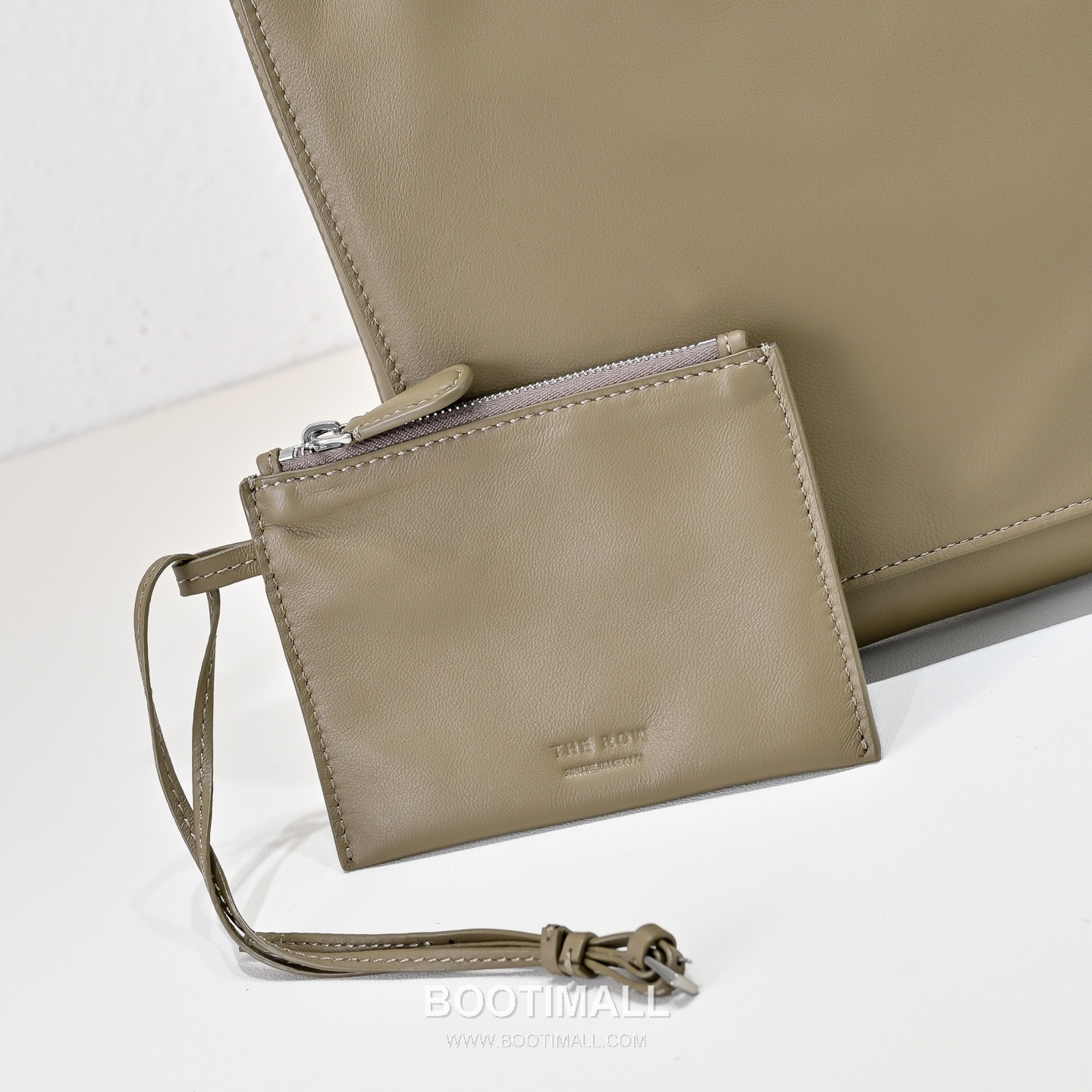 The Row Nan Lambskin Shoulder Bag with Flap Detail 더로우 난 램스킨 플랩 숄더 크로스백 31cm 6