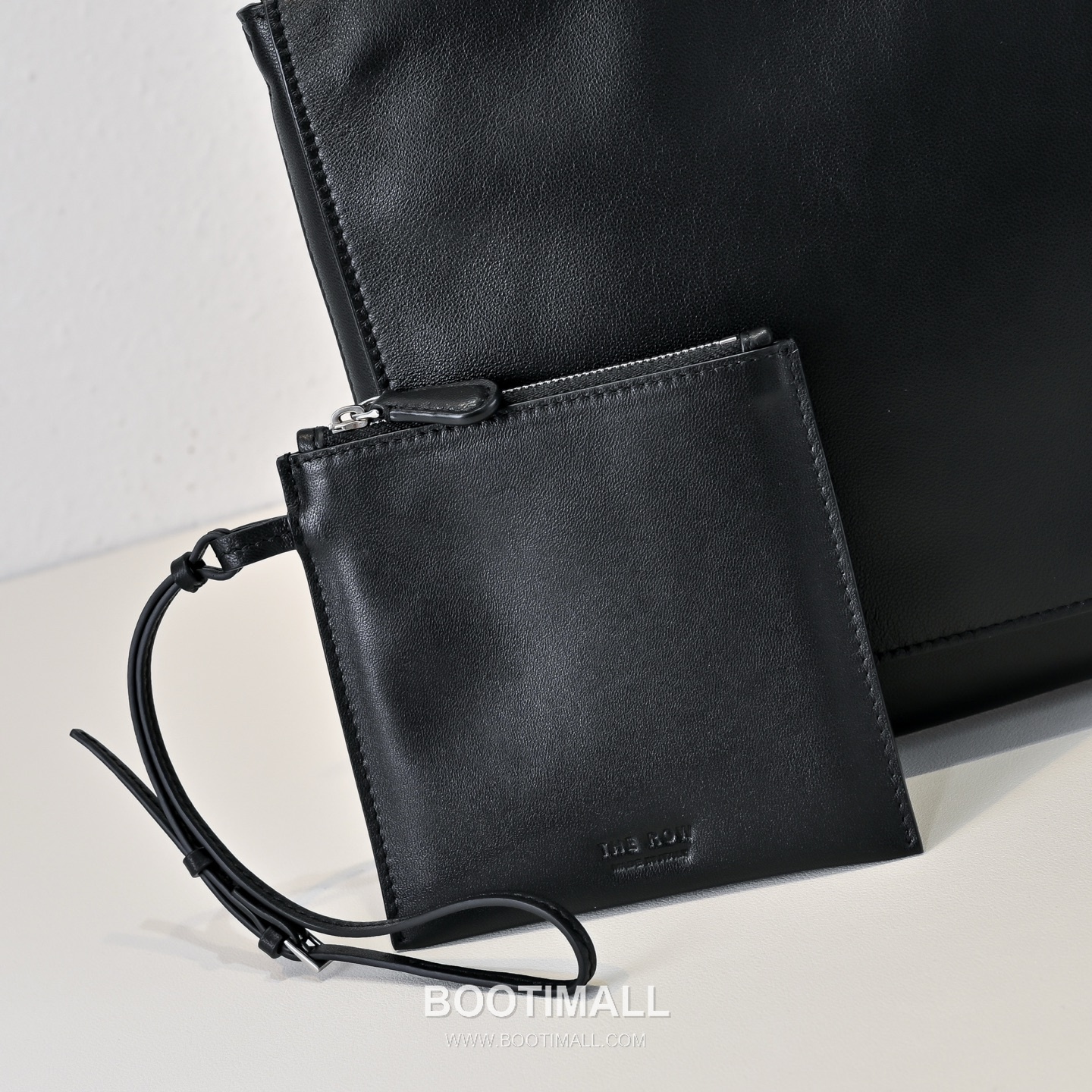 The Row Nan Lambskin Shoulder Bag with Flap Detail 더로우 난 램스킨 플랩 숄더 크로스백 31cm 3