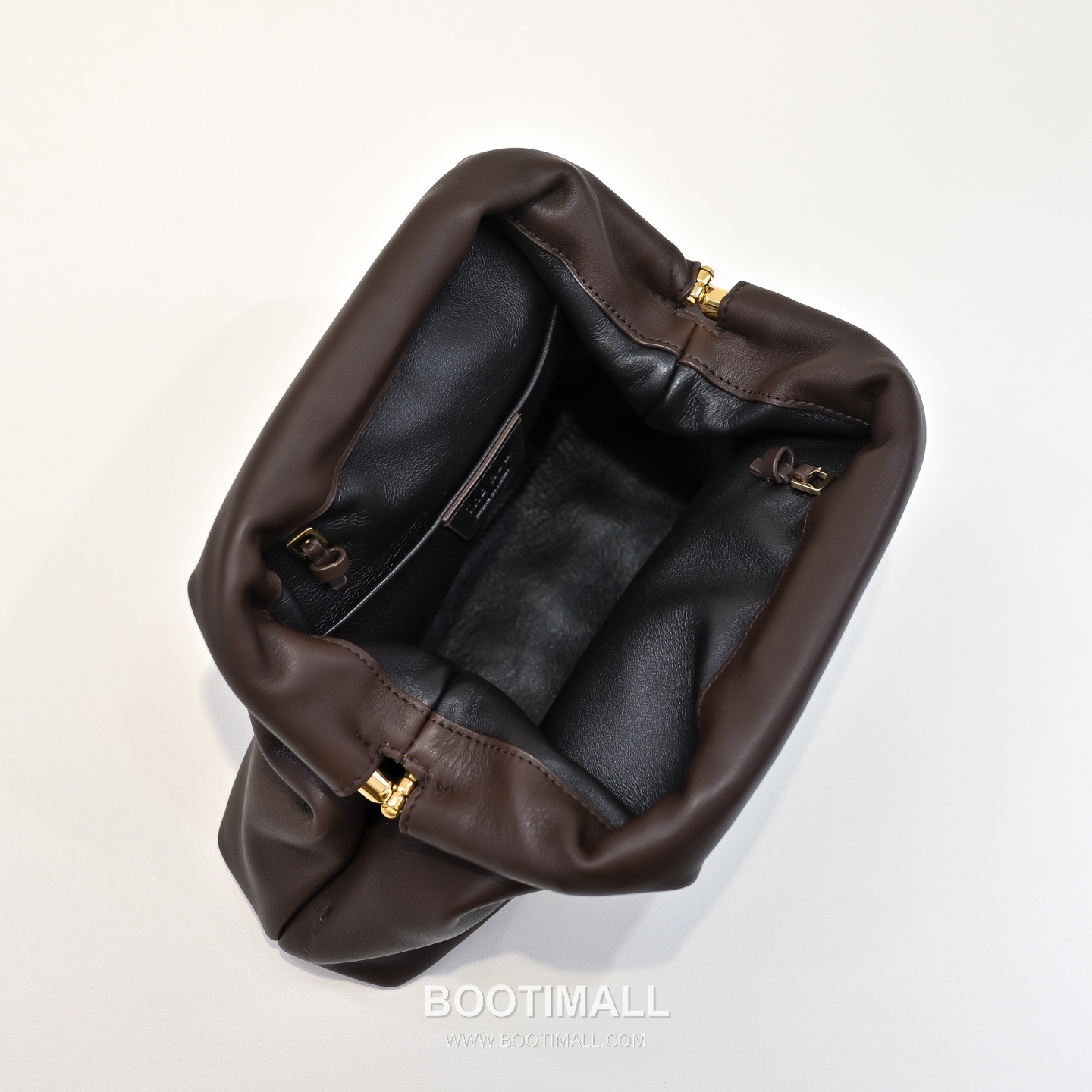 The Row Mira Saddle Calfskin Shoulder Bag with Strap Detail 더로우 미라 새들 카프스킨 스트랩 숄더백 25cm 9