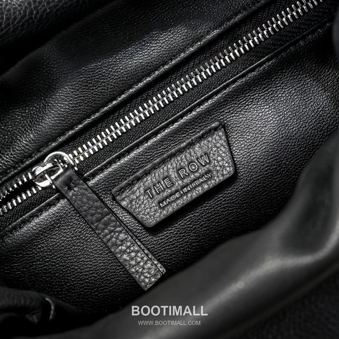 The Row Calfskin Cloud Clutch Bag with Magnetic Closure Detail 더로우 카프스킨 클라우드 마그네틱 클로저 클러치백 23cm 6