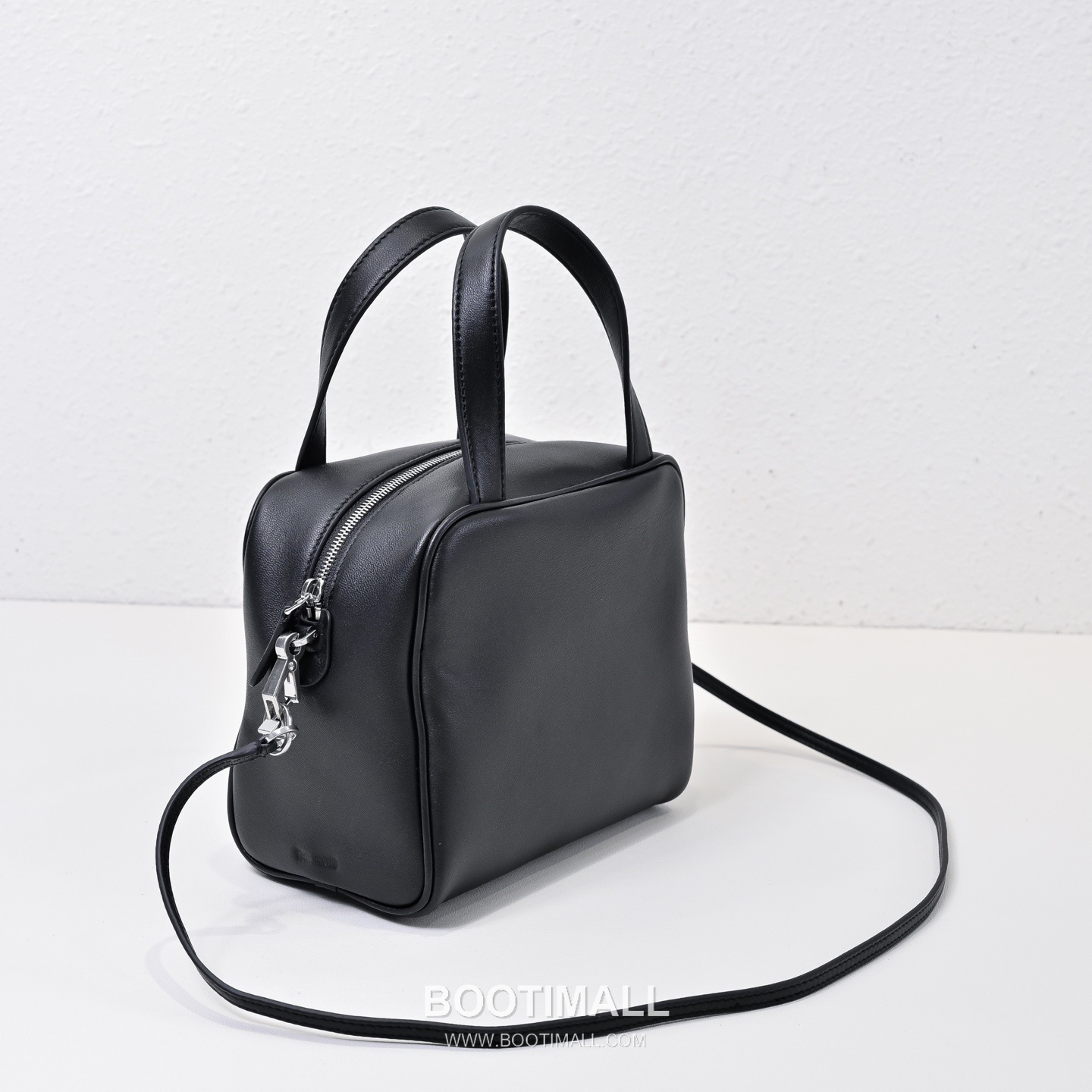 The Row Lambskin Top Handle Shoulder Bag with Structured Box Detail 더로우 램스킨 스트럭처 박스 탑핸들 숄더백 19cm 2