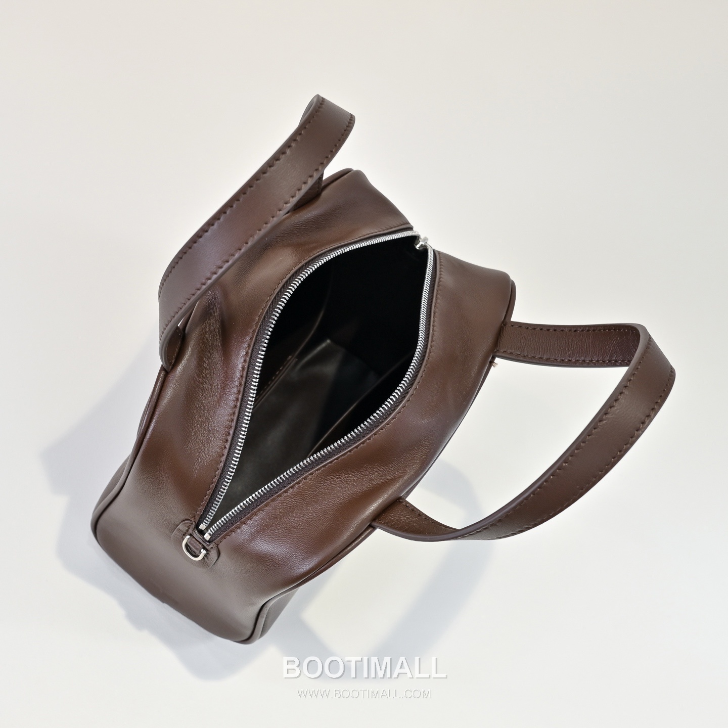 The Row Lambskin Top Handle Shoulder Bag with Structured Box Detail 더로우 램스킨 스트럭처 박스 탑핸들 숄더백 19cm 5