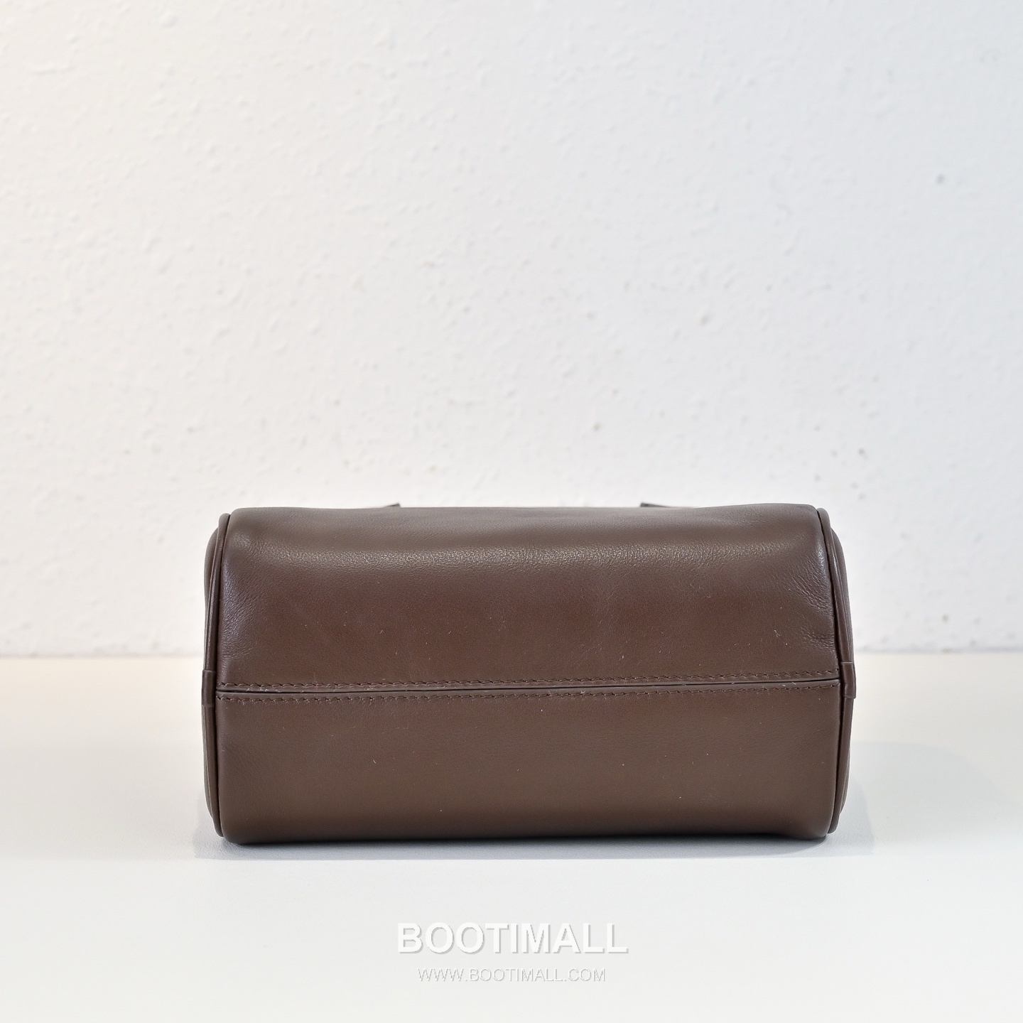 The Row Lambskin Top Handle Shoulder Bag with Structured Box Detail 더로우 램스킨 스트럭처 박스 탑핸들 숄더백 19cm 9