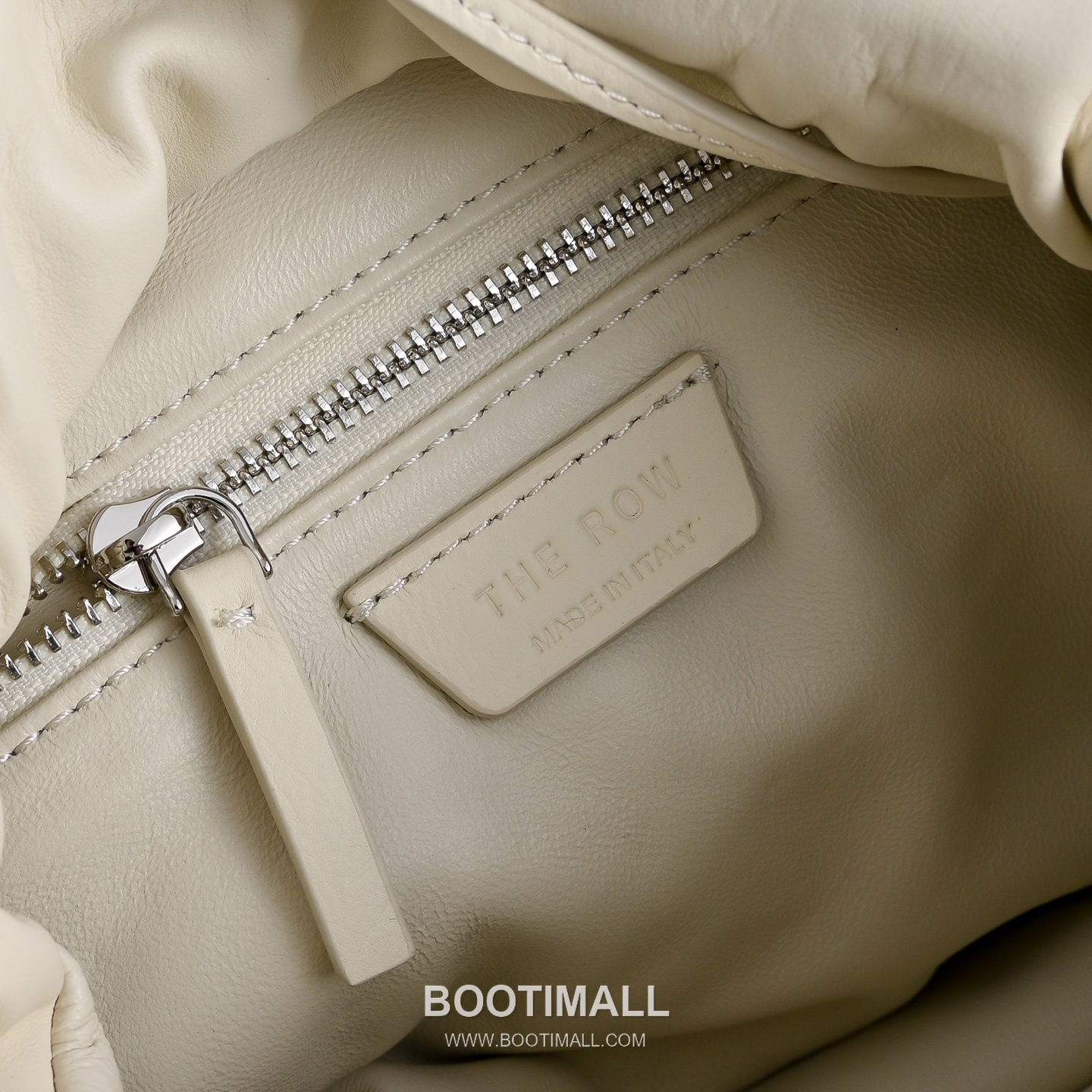 The Row Calfskin Cloud Crossbody Clutch Bag with Magnetic Closure Detail 더로우 카프스킨 클라우드 마그네틱 크로스 클러치백 23cm 7