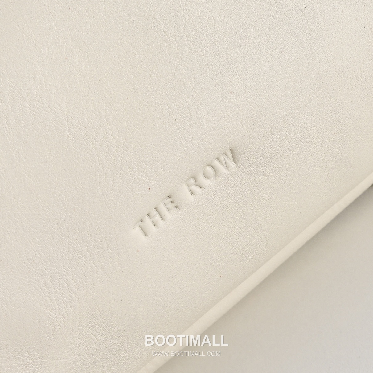 The Row Calfskin Cloud Crossbody Clutch Bag with Magnetic Closure Detail 더로우 카프스킨 클라우드 마그네틱 크로스 클러치백 23cm 8