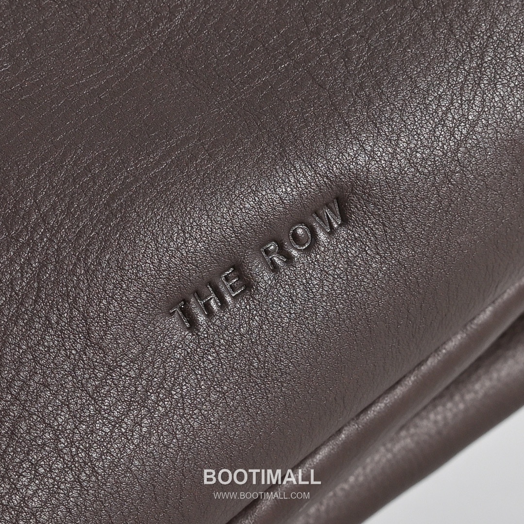 The Row Calfskin Cloud Crossbody Clutch Bag with Magnetic Closure Detail 더로우 카프스킨 클라우드 마그네틱 크로스 클러치백 23cm 8