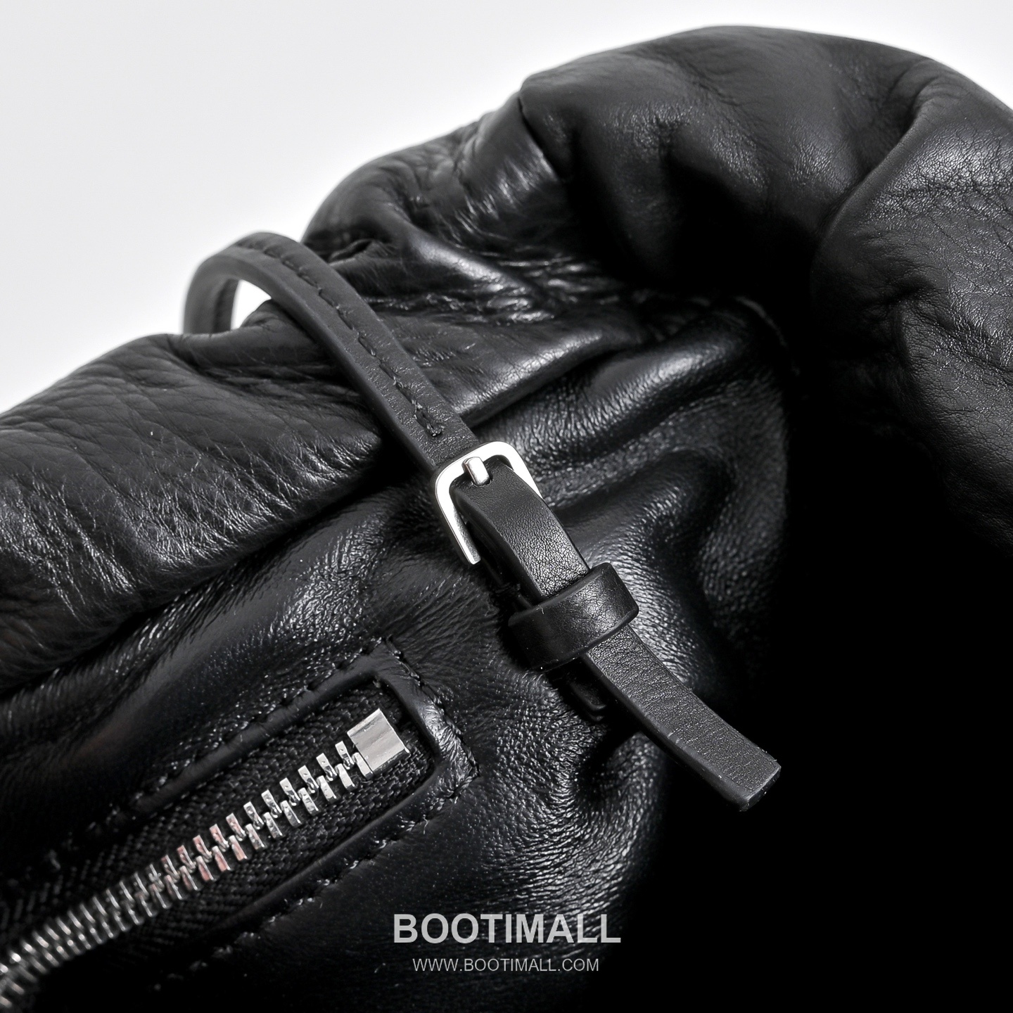 The Row Calfskin Cloud Crossbody Clutch Bag with Magnetic Closure Detail 더로우 카프스킨 클라우드 마그네틱 크로스 클러치백 23cm 6