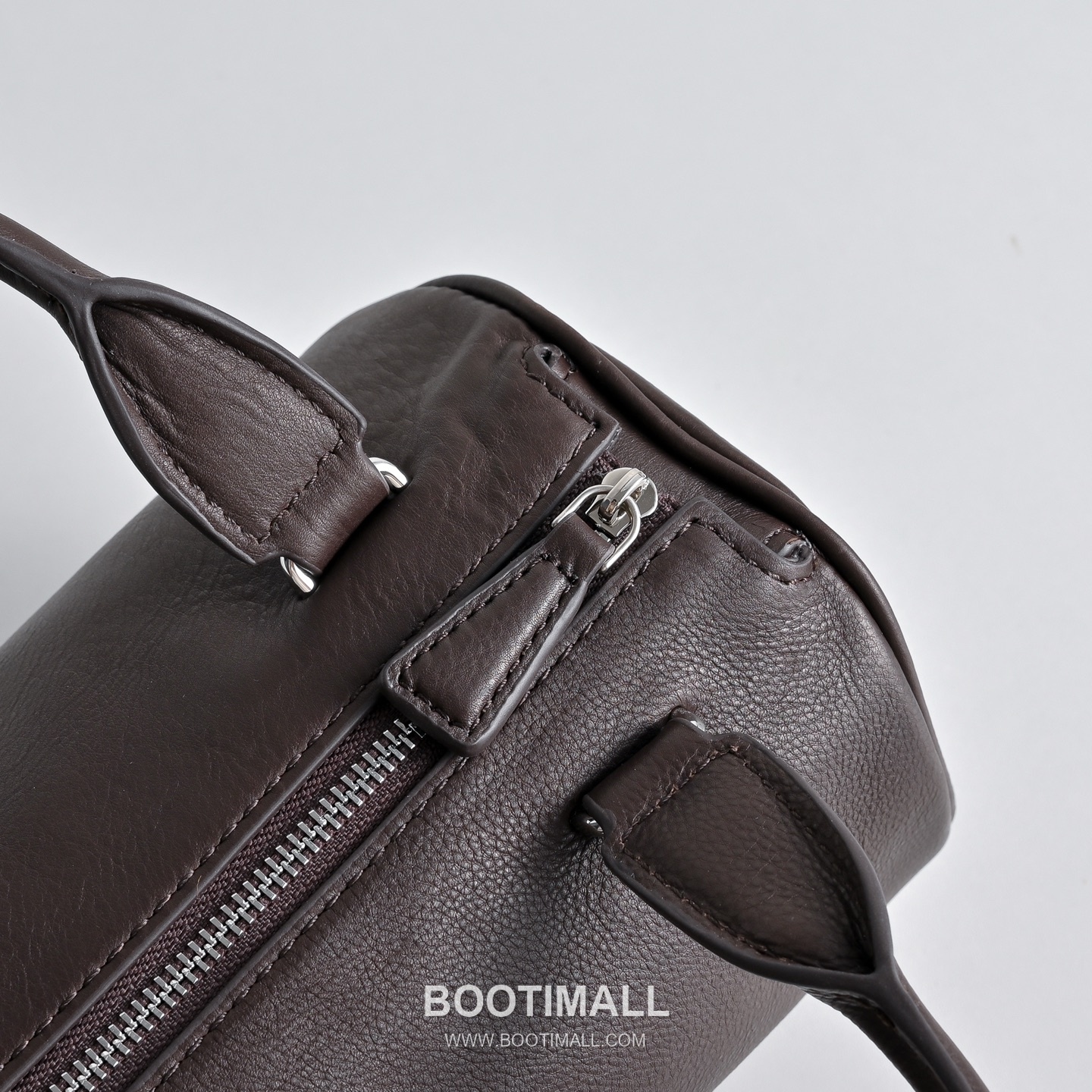 The Row Edith Calfskin Shoulder Bag with Top Handle Detail 더로우 에디스 카프스킨 탑핸들 숄더백 28cm 4