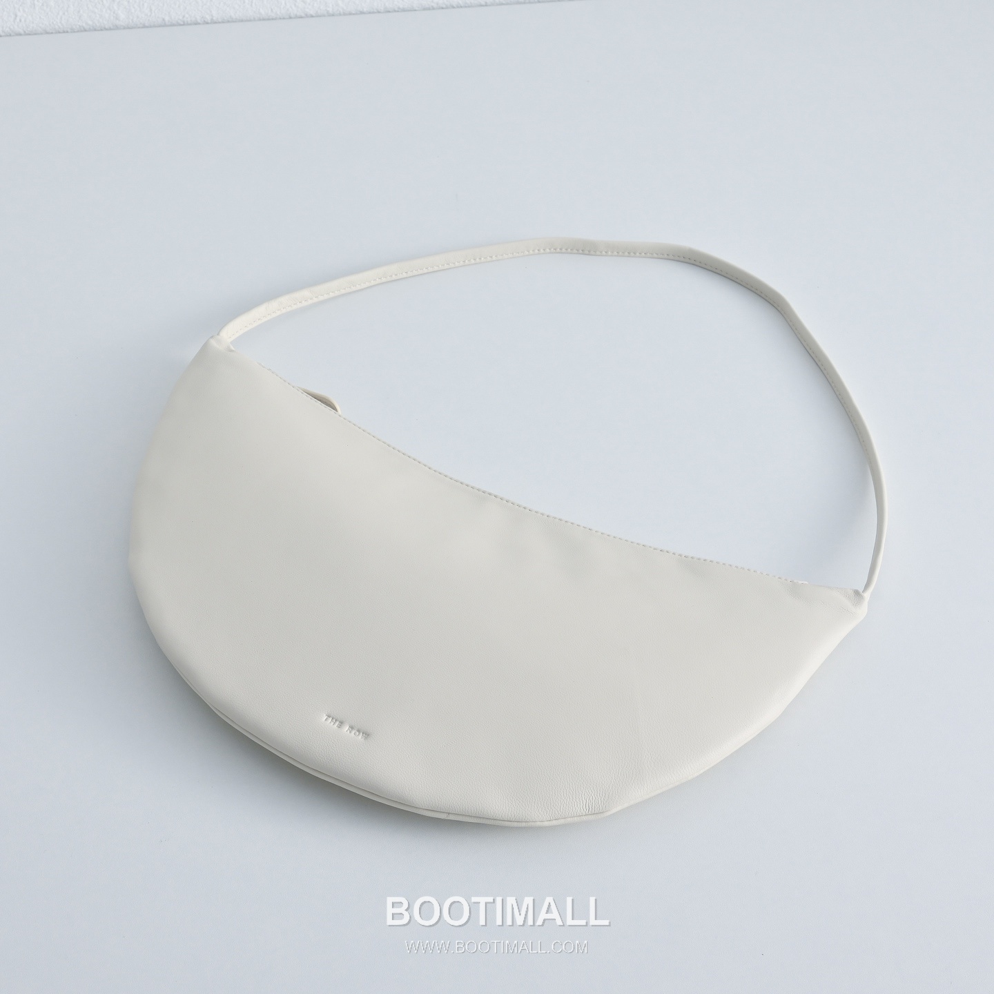 The Row Small Izzy Lambskin Shoulder Bag with Adjustable Strap Detail 더로우 스몰 이지 램스킨 조절 스트랩 숄더백 34cm 9