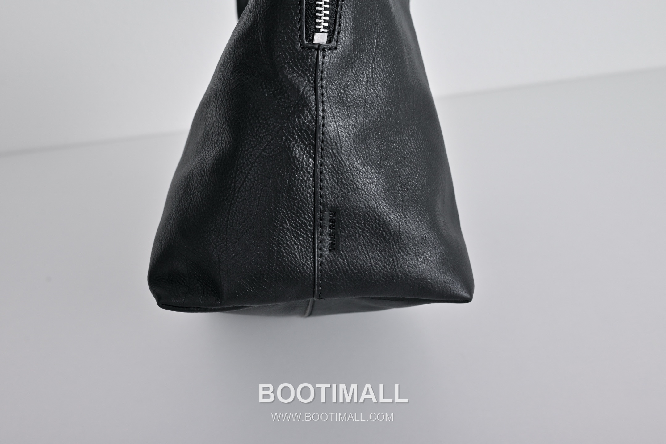 The Row Henri Calfskin Tote Bag with Soft Structure Detail 더로우 앙리 카프스킨 소프트 스트럭처 토트백 27cm 5