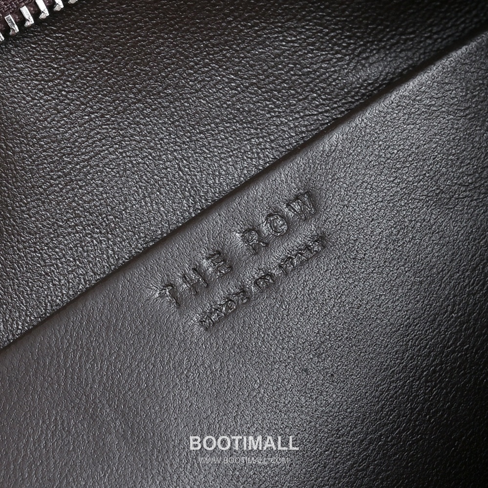 The Row Rene Calfskin Clutch Bag with Top Handle Detail 더로우 르네 카프스킨 탑핸들 클러치백 23cm 9