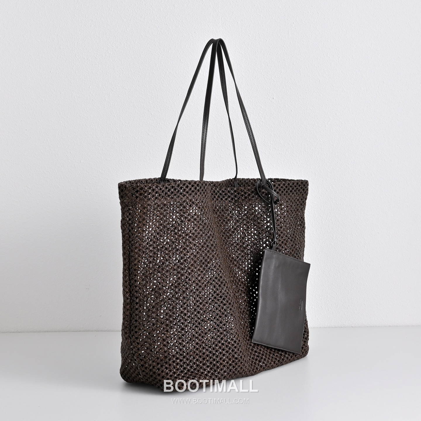The Row Raffia Straw Tote Bag with Lambskin Trim Detail 더로우 라피아 스트로 램스킨 트림 토트백 54cm 3