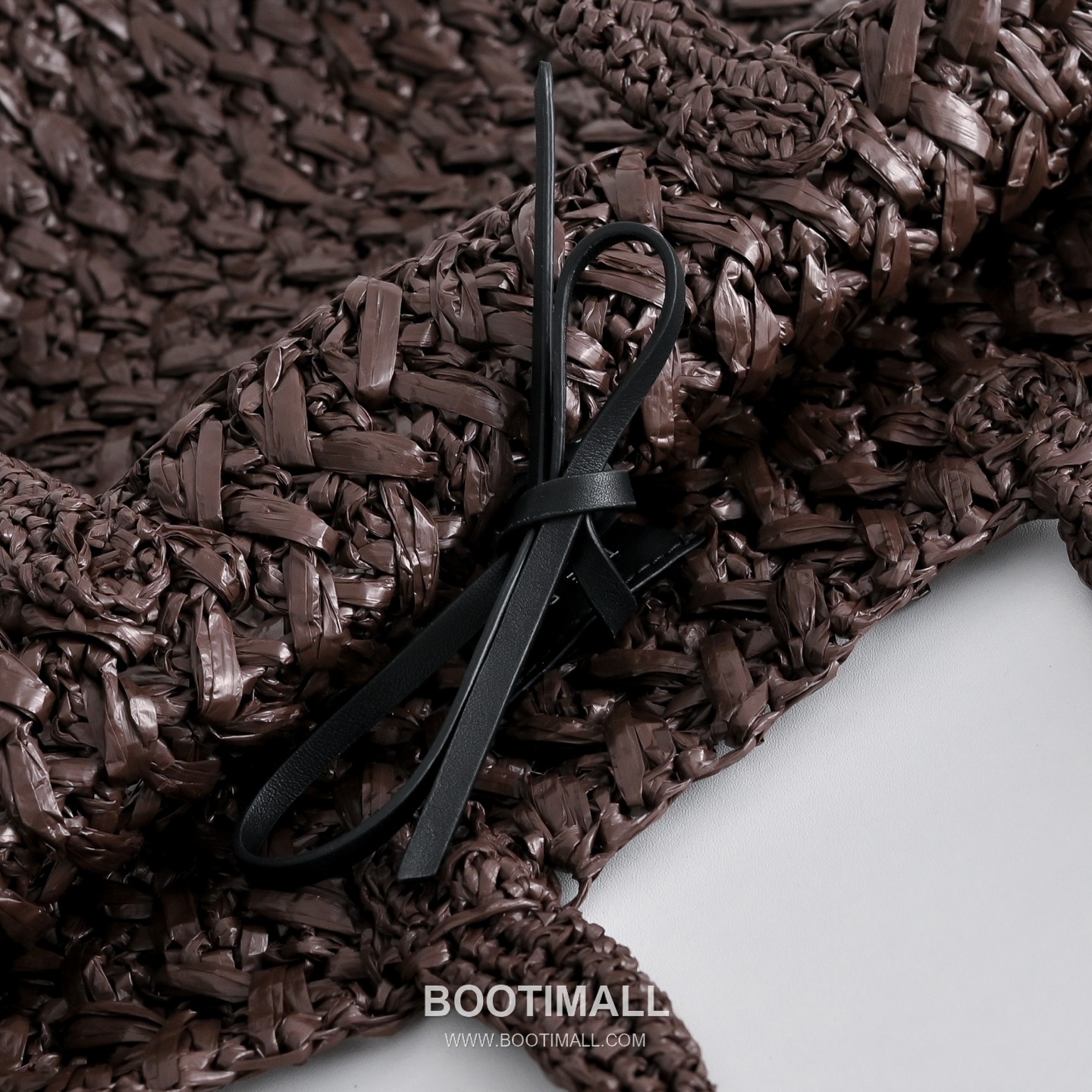 The Row Estelle PP Straw Basket Tote Bag with Leather Strap Detail 더로우 에스텔 PP 스트로 레더 스트랩 바스켓 토트백 42cm 8