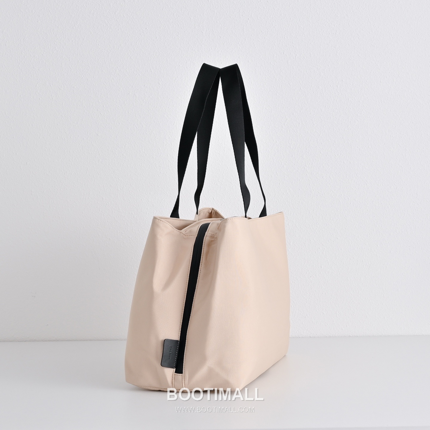 The Row Oxford Nylon Tote Bag with Top Handle Detail 더로우 옥스포드 나일론 탑핸들 토트백 40cm 2