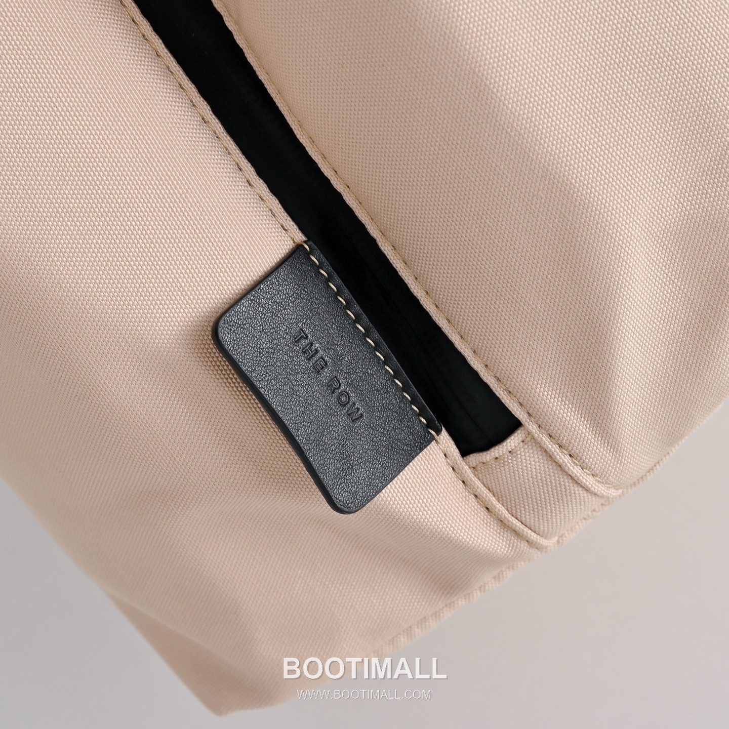 The Row Oxford Nylon Tote Bag with Top Handle Detail 더로우 옥스포드 나일론 탑핸들 토트백 40cm 4