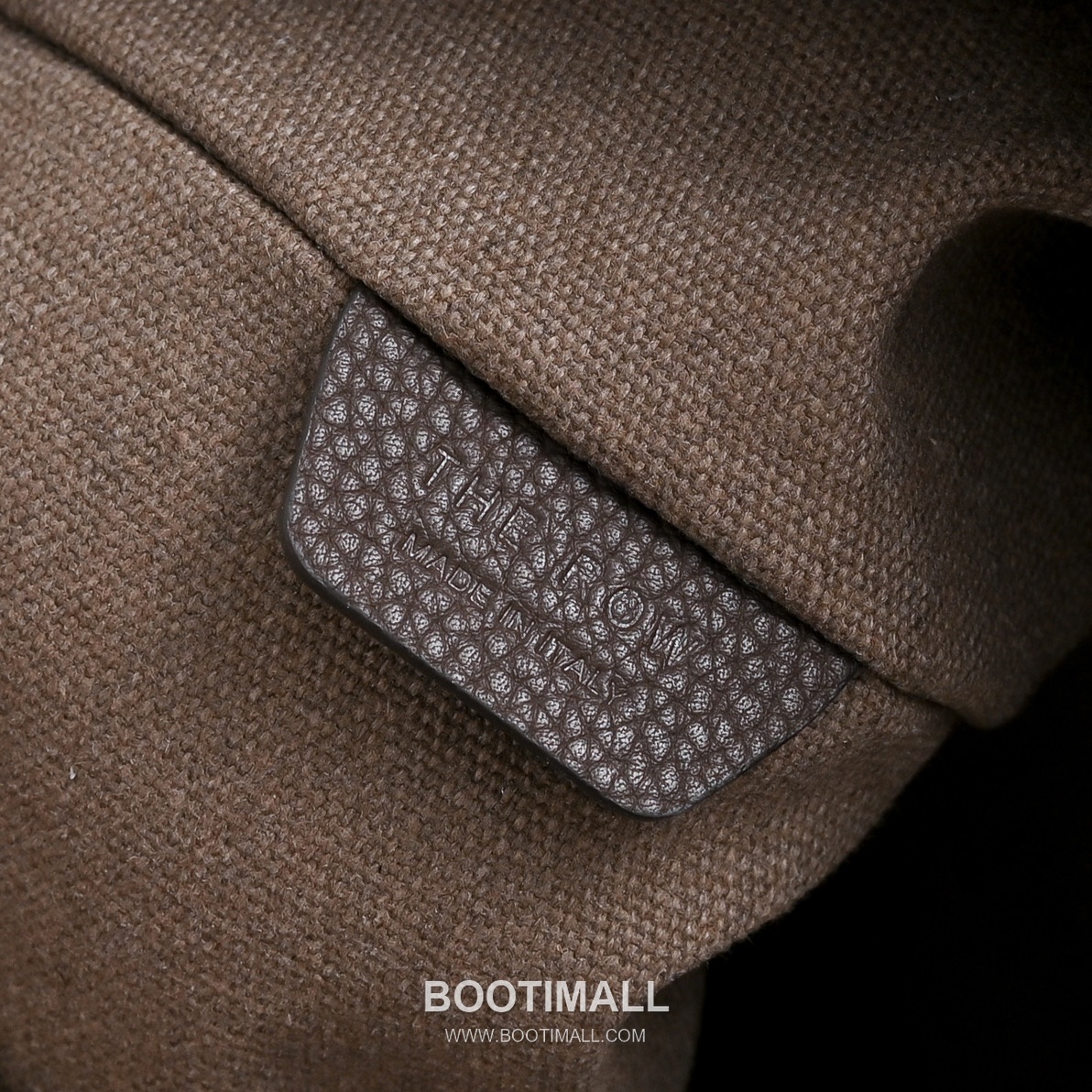 The Row Calfskin Tote Bag with Inner Pouch Detail 더로우 카프스킨 이너 파우치 토트백 36cm 7