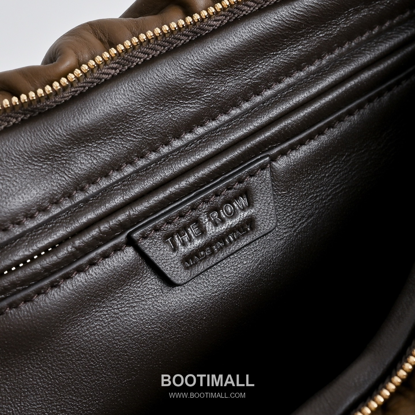 The Row Bourse Calfskin Shoulder Bag with Zip Closure Detail 더로우 부르스 카프스킨 지퍼 클로저 숄더백 34cm 7