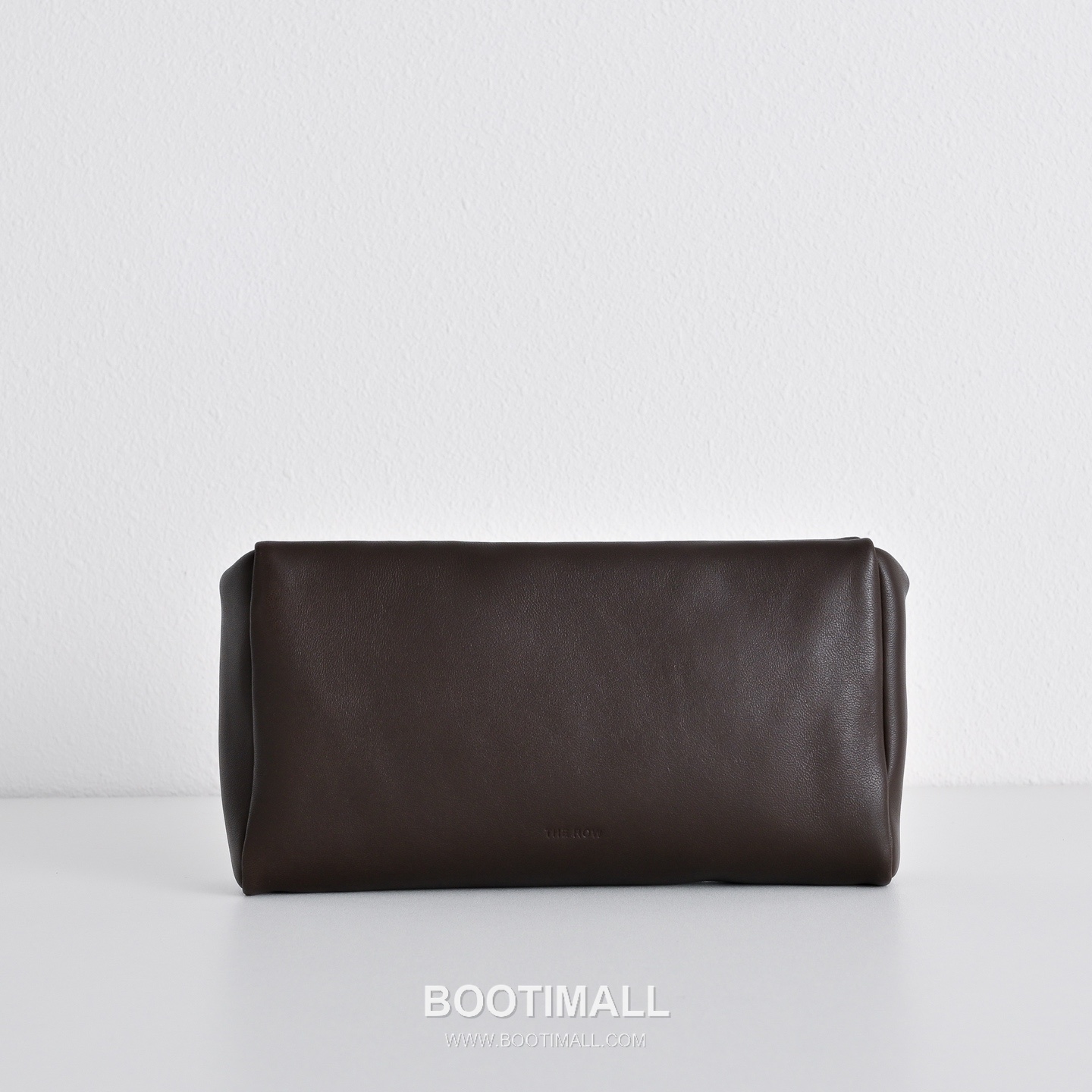 The Row Lambskin Clutch Pouch with Zip Closure Detail 더로우 램스킨 지퍼 클로저 클러치 파우치 25cm 1