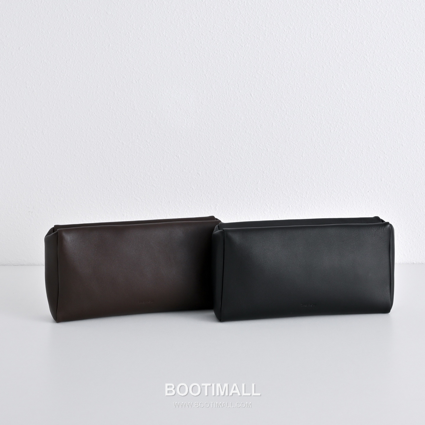 The Row Lambskin Clutch Pouch with Zip Closure Detail 더로우 램스킨 지퍼 클로저 클러치 파우치 25cm 10