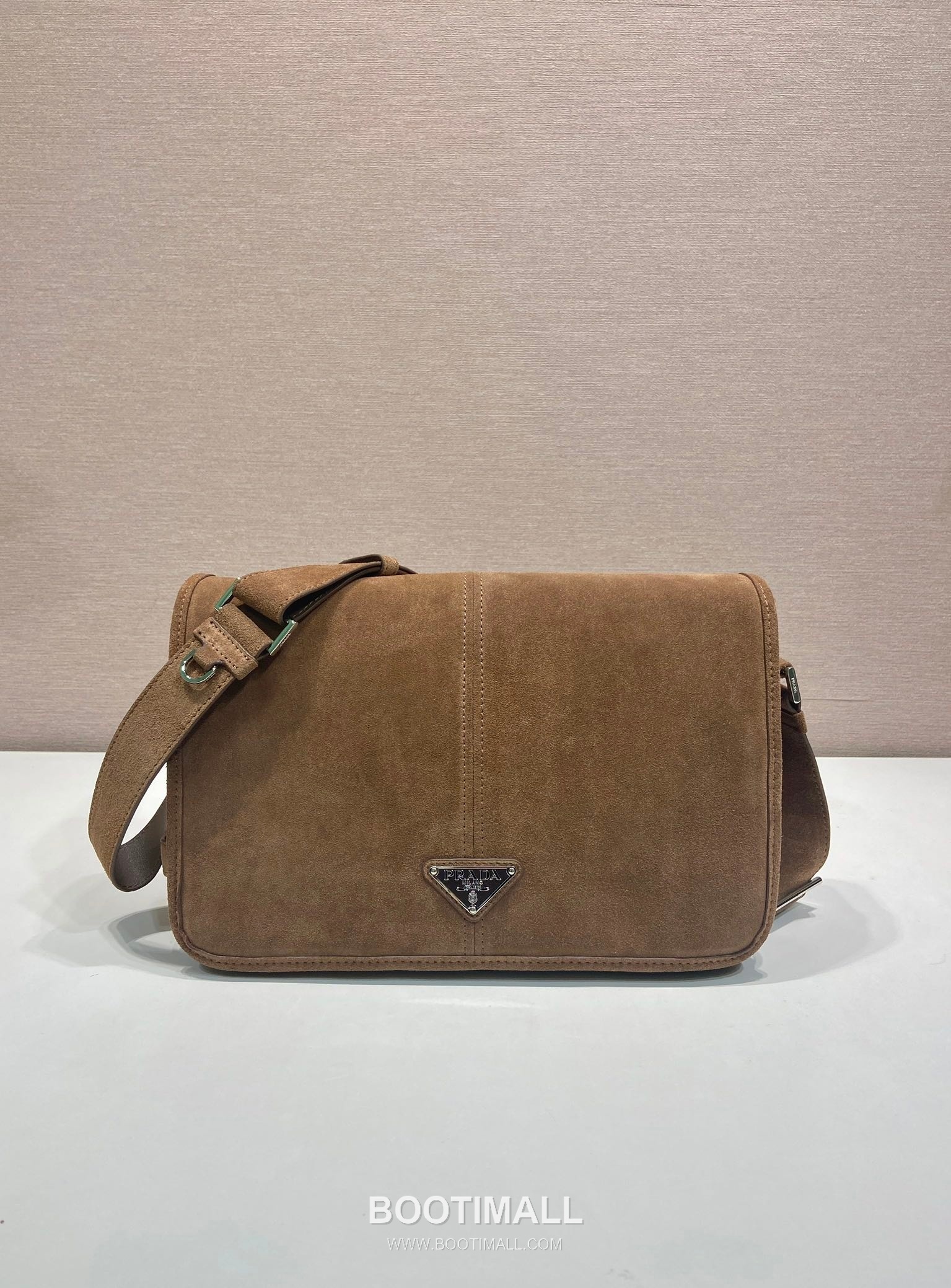 Prada Suede Leather Messenger Bag with Triangle Logo Flap Detail 프라다 스웨이드 레더 트라이앵글 로고 플랩 메신저백 92698800 30cm 1