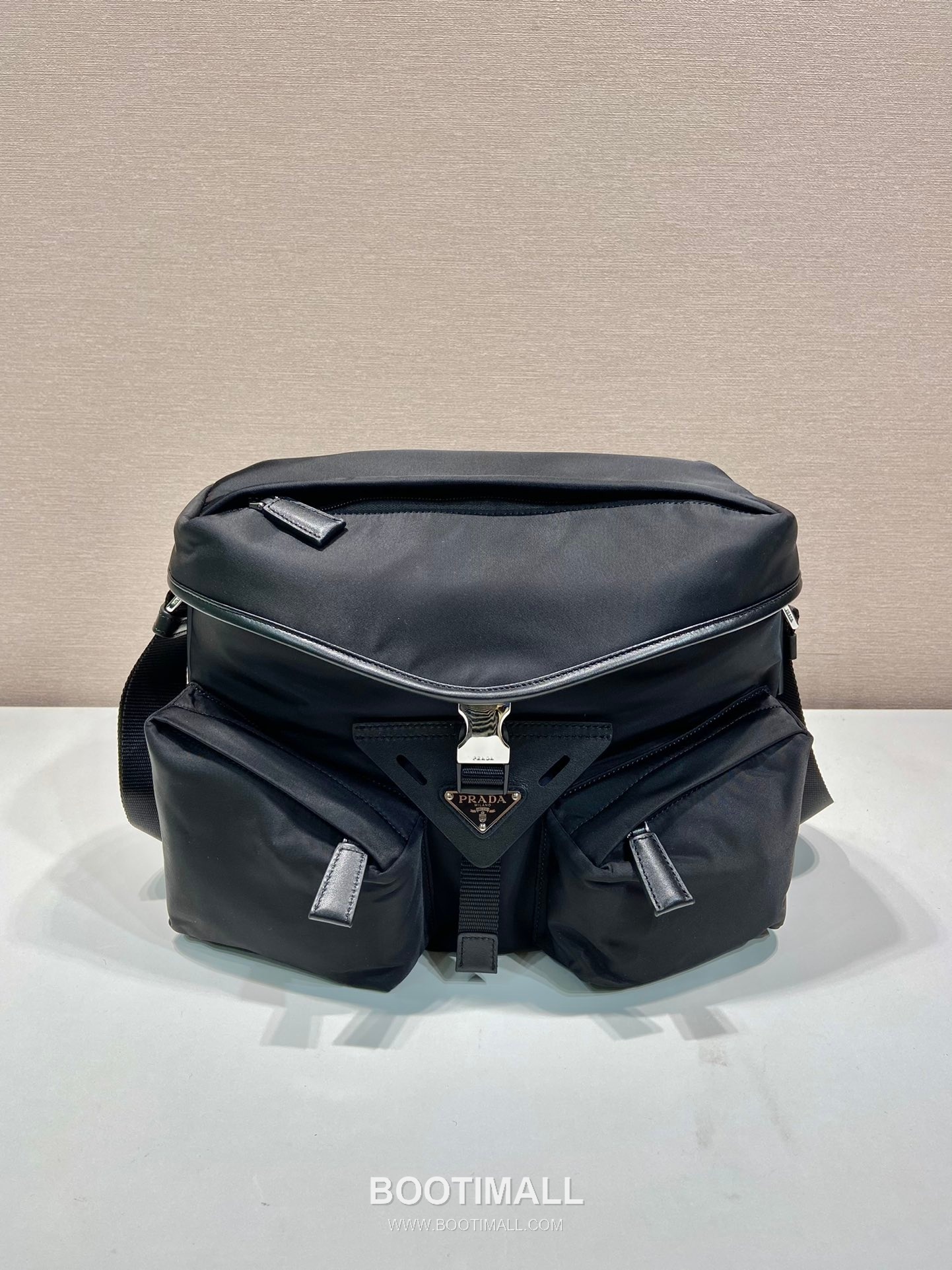 Prada Nylon Crossbody Bag with Flap Buckle and Dual Zip Pocket Detail 프라다 나일론 플랩 버클 듀얼 지퍼 포켓 크로스백 2VD062 29cm 2