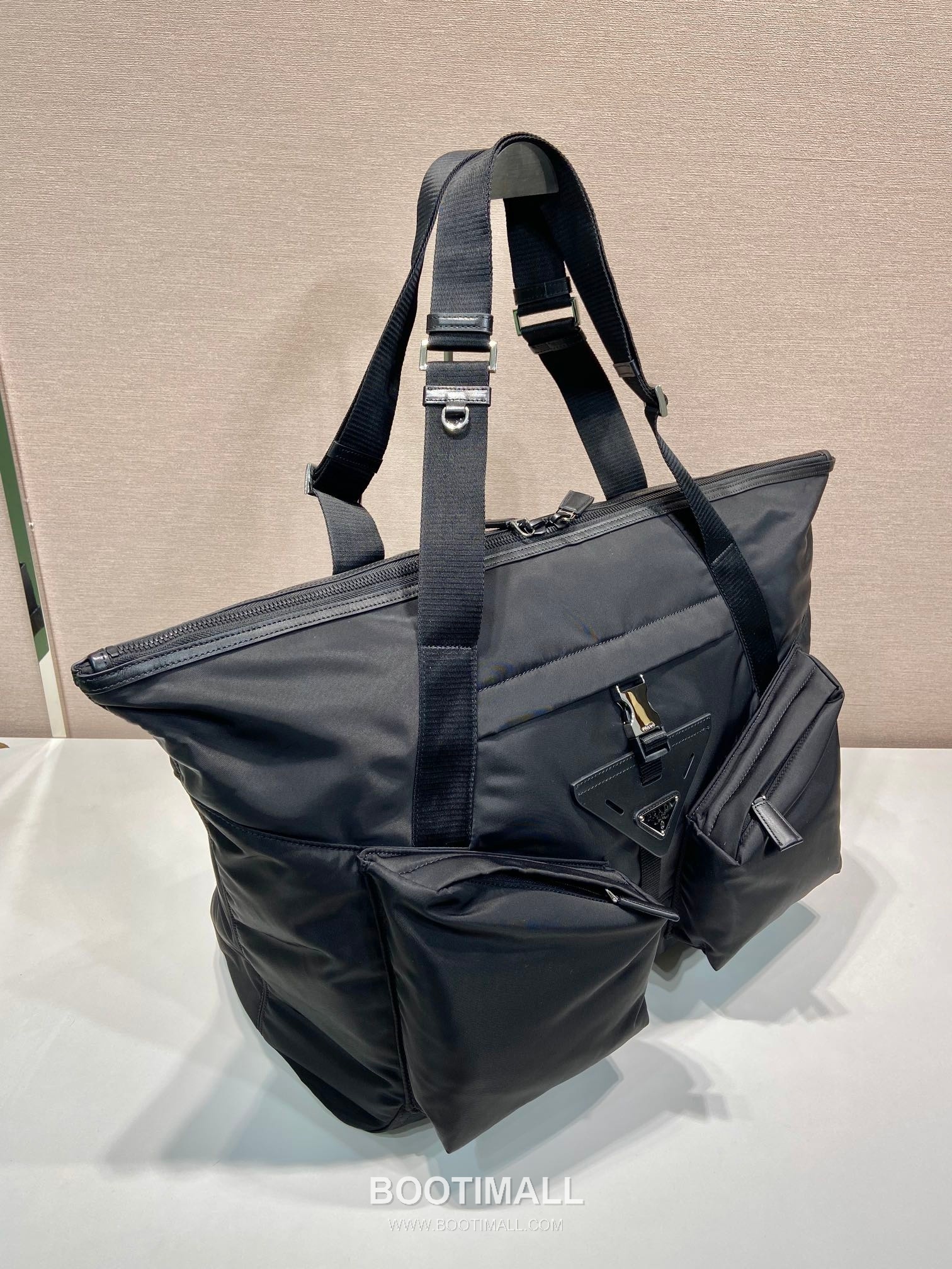 Prada Nylon Crossbody Bag with Flap Buckle and Dual Zip Pocket Detail 프라다 나일론 플랩 버클 듀얼 지퍼 포켓 크로스백 2VD062 29cm 12