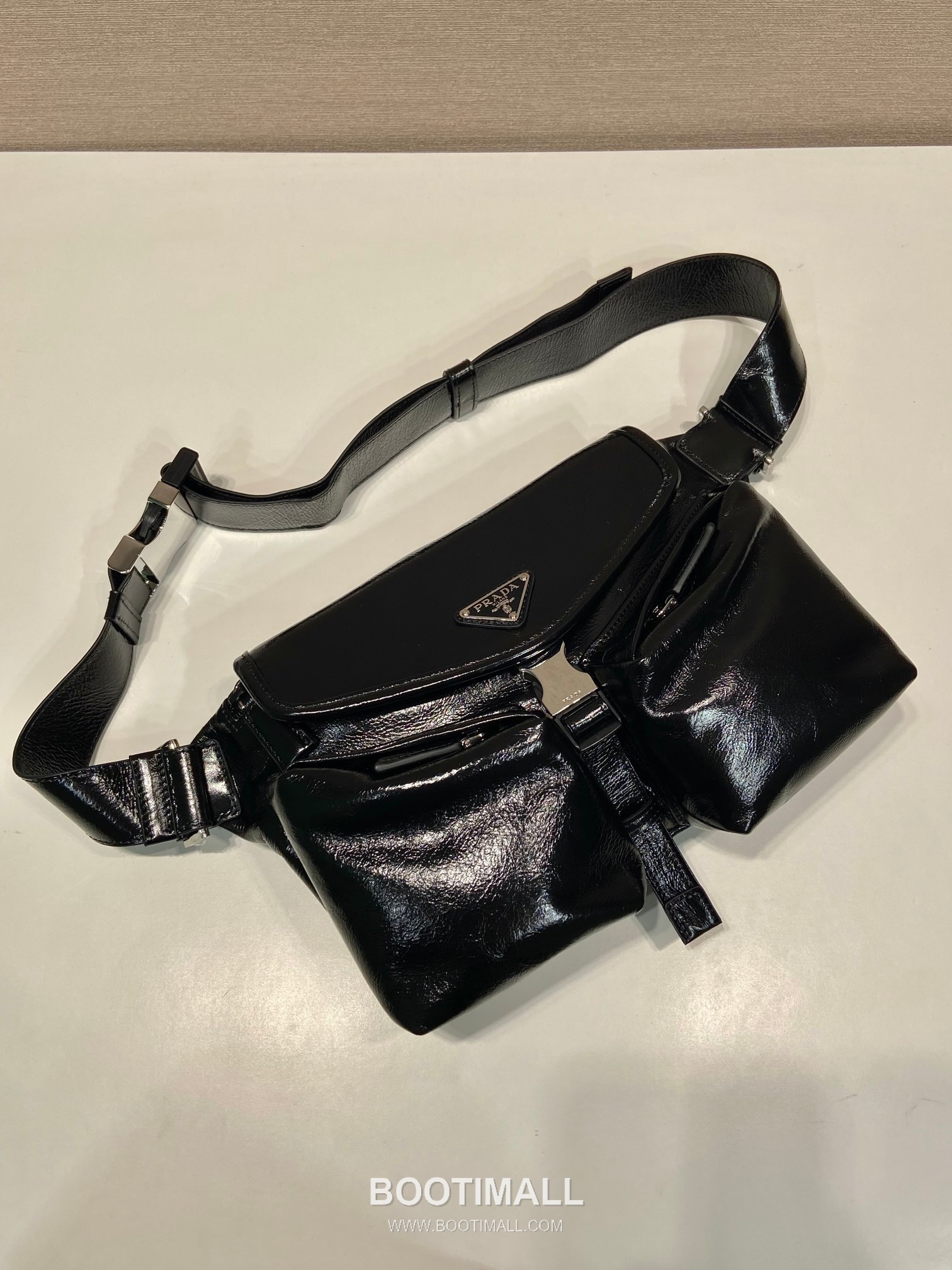Prada Oiled Calfskin Belt Bag with Flap Buckle Multi Pocket Detail 프라다 오일드 카프스킨 플랩 버클 멀티포켓 벨트 크로스백 2VH174 25cm 2