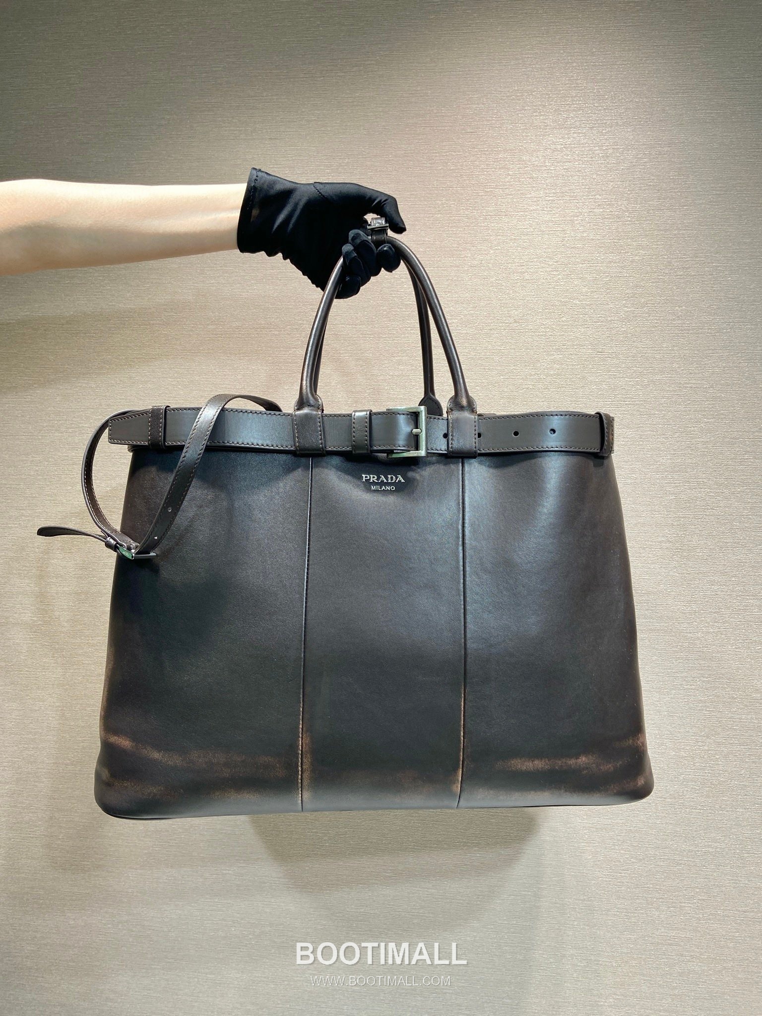 Prada Vintage Calfskin Tote Bag with Triple Compartment Detail 프라다 빈티지 카프스킨 트리플 컴파트먼트 토트백 1BG126 48cm 10