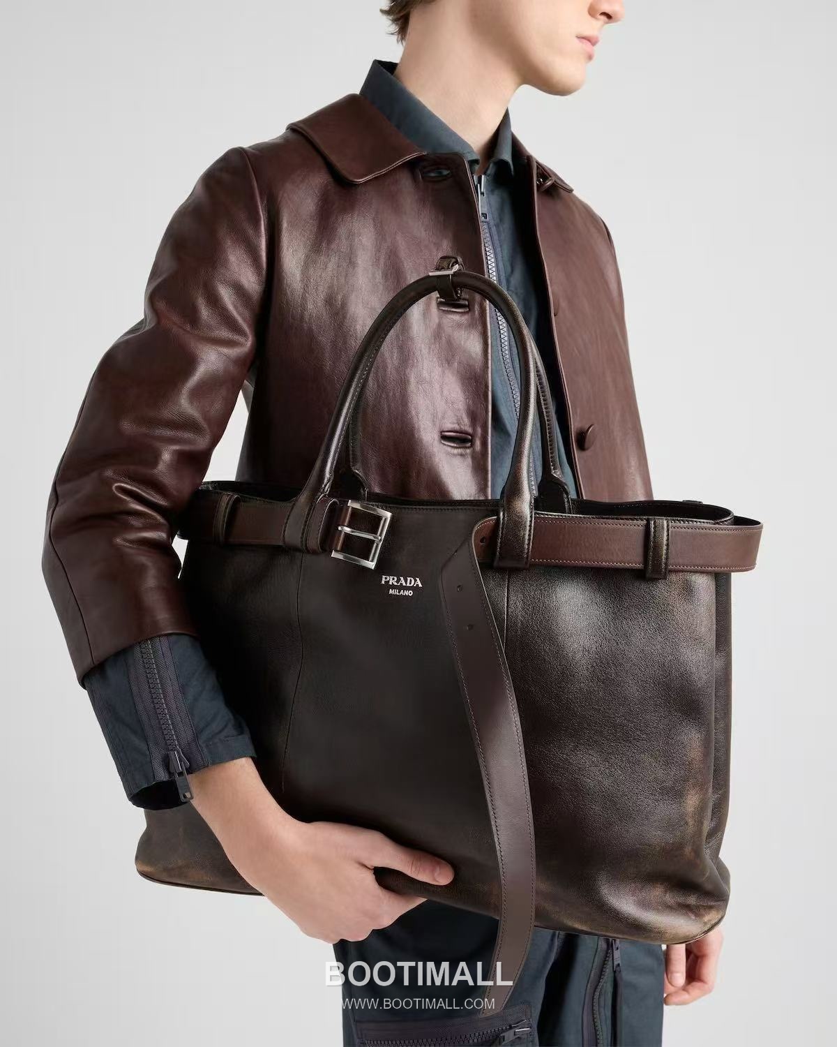 Prada Vintage Calfskin Tote Bag with Triple Compartment Detail 프라다 빈티지 카프스킨 트리플 컴파트먼트 토트백 1BG126 48cm 11