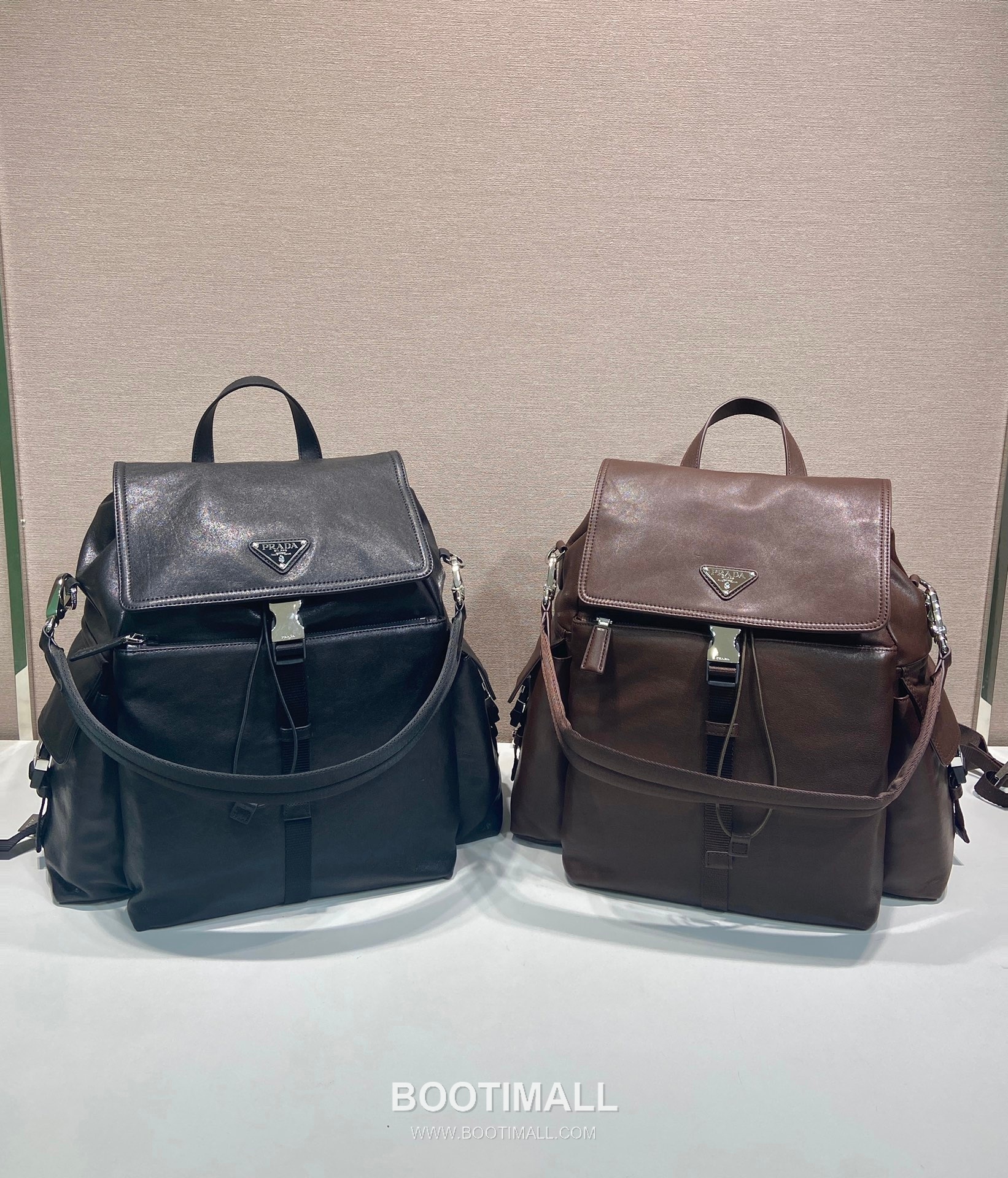 Prada Explore Lambskin Backpack with Flap Buckle Multi Pocket Detail 프라다 익스플로어 램스킨 플랩 버클 멀티포켓 백팩 2VZ118 39cm 12