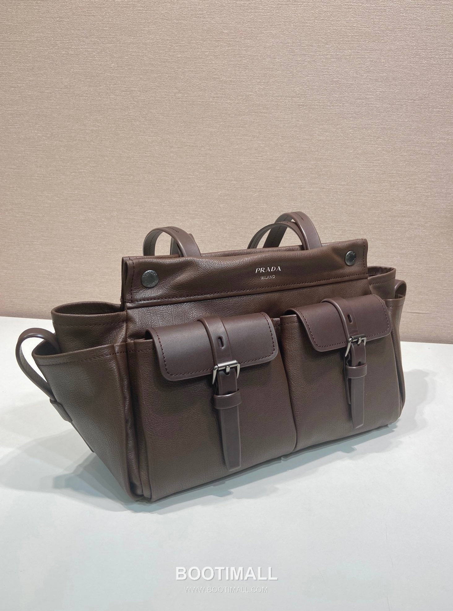 Prada Route Calfskin Tote Bag with Pocket Detail and Shoulder Strap 프라다 루트 카프스킨 포켓 디테일 숄더 스트랩 토트백 1BG645 30cm 15