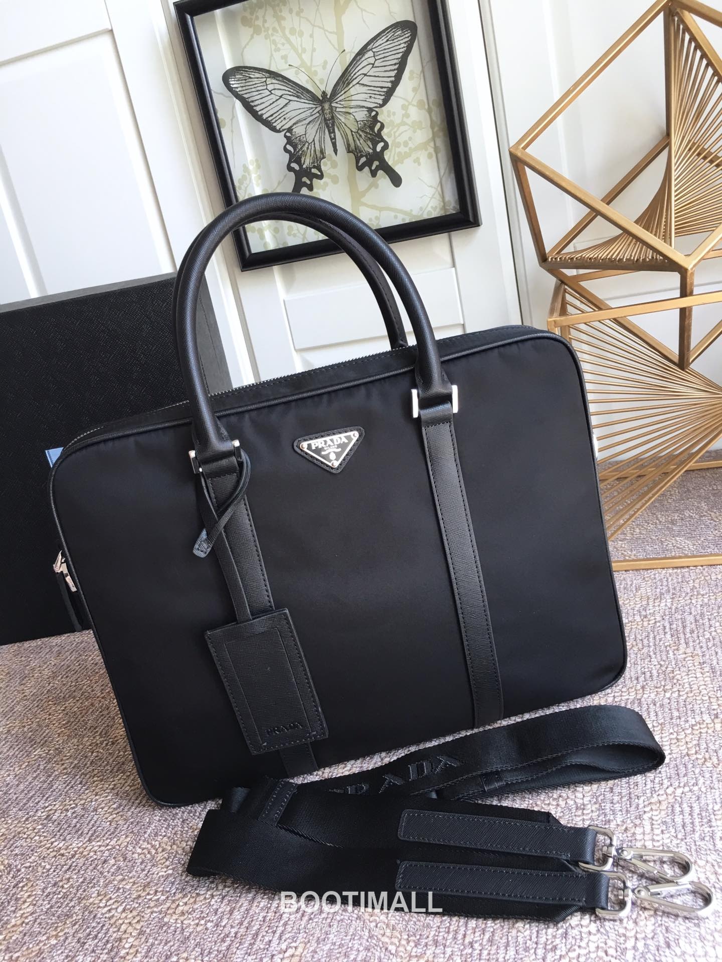 Prada Nylon Saffiano Calfskin Tote Bag with Inner Pocket Detail 프라다 나일론 사피아노 카프스킨 이너 포켓 토트백 2VE368 36cm 1