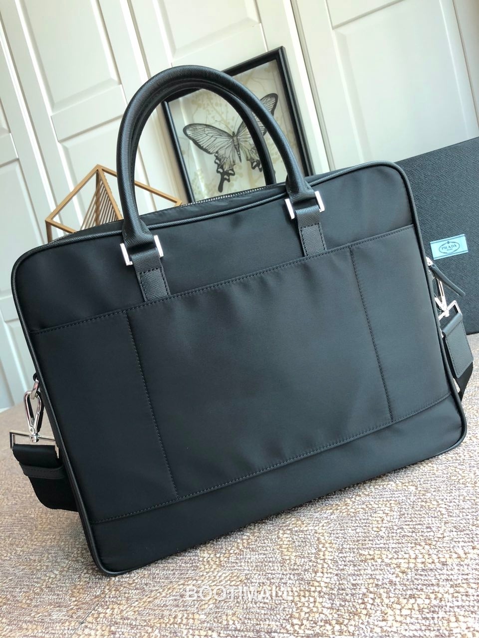 Prada Nylon Calfskin Tote Bag with Trolley Sleeve Detail 프라다 나일론 카프스킨 트롤리 슬리브 토트백 2VE0891 36cm 3
