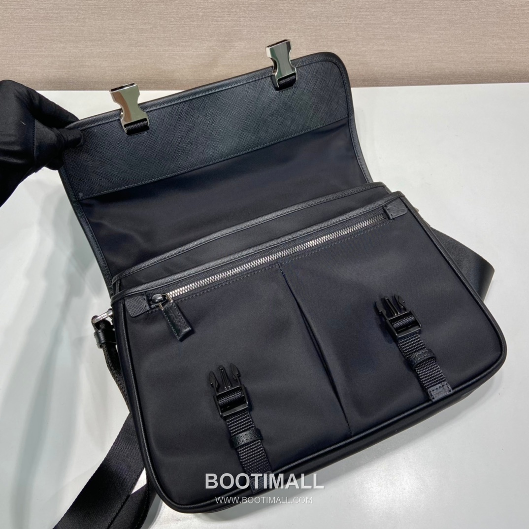 Prada Nylon Saffiano Calfskin Messenger Bag with Flap Strap Detail 프라다 나일론 사피아노 카프스킨 플랩 스트랩 메신저백 VA0768 32cm 7