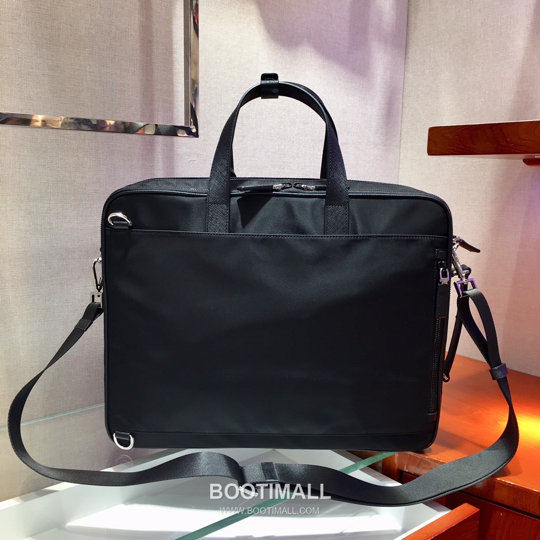 Prada Nylon Saffiano Calfskin Briefcase Backpack with Dual Strap Convertible Detail 프라다 나일론 사피아노 카프스킨 듀얼 스트랩 컨버터블 브리프케이스 백팩 2VE015 40cm 4