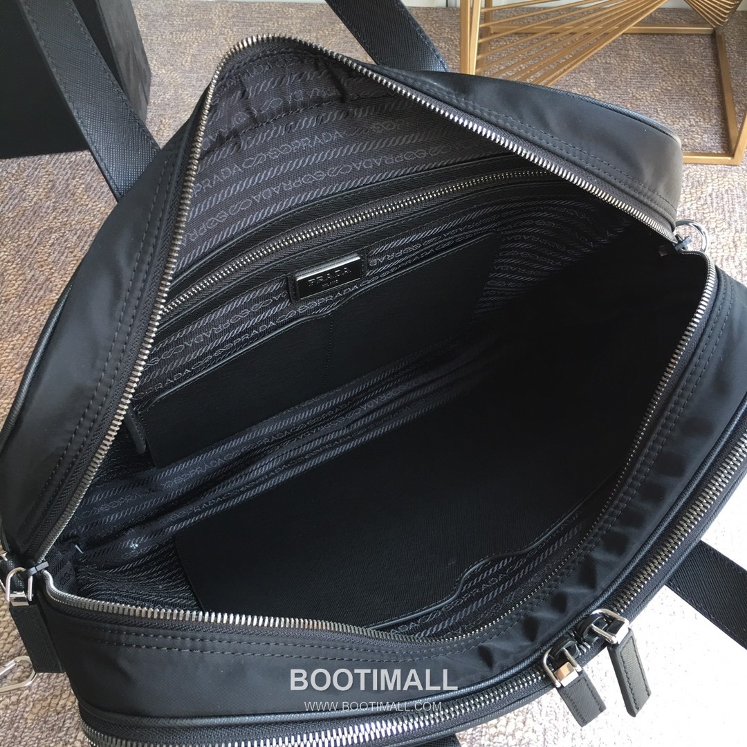 Prada Nylon Saffiano Calfskin Tote Bag with Dual Layer Compartment Detail 프라다 나일론 사피아노 카프스킨 듀얼 레이어 컴파트먼트 토트백 2VE407 39cm 8
