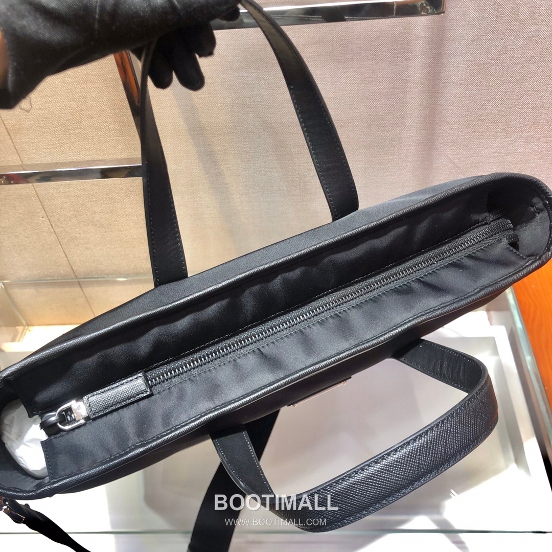 Prada Nylon Saffiano Calfskin Shopping Tote Bag with Detachable Strap Detail 프라다 나일론 사피아노 카프스킨 탈부착 스트랩 쇼핑 토트백 2VG064 36cm 6