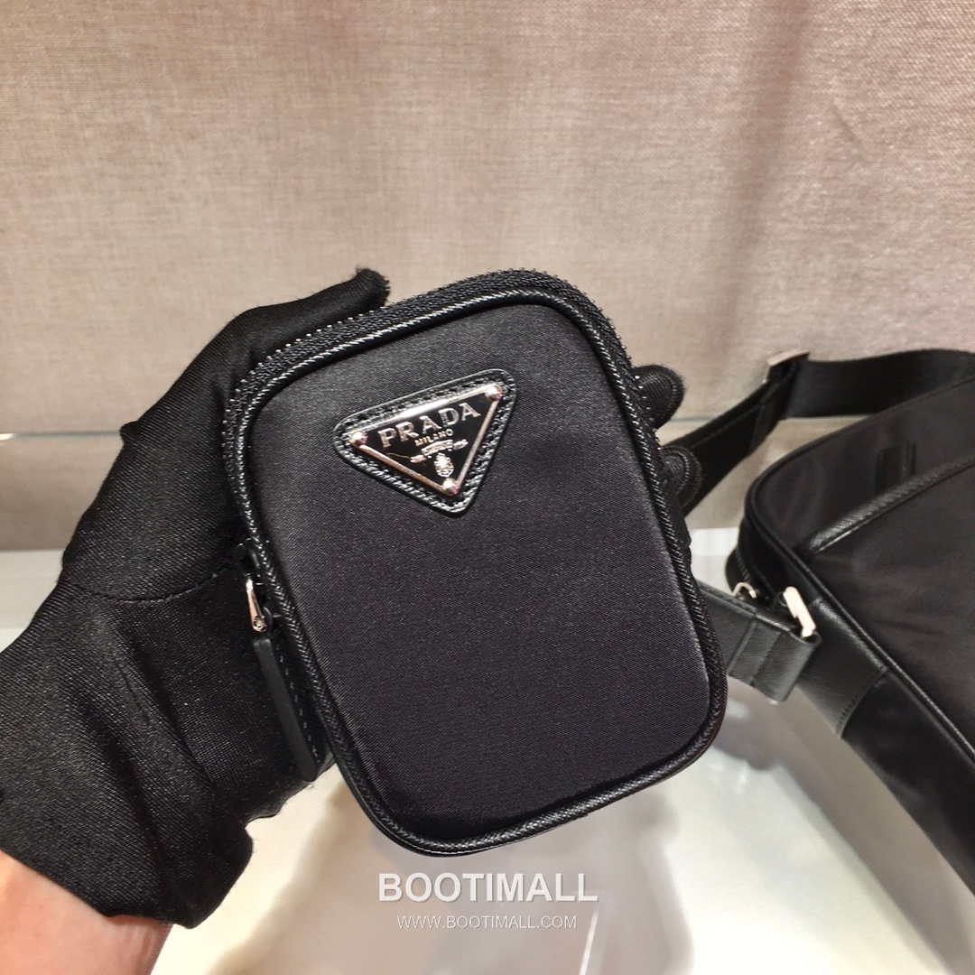 Prada Re-Nylon Crossbody Bag with Triangle Logo Three in One Pouch Detail 프라다 리나일론 트라이앵글 로고 3in1 파우치 크로스백 2VH112 20cm 7