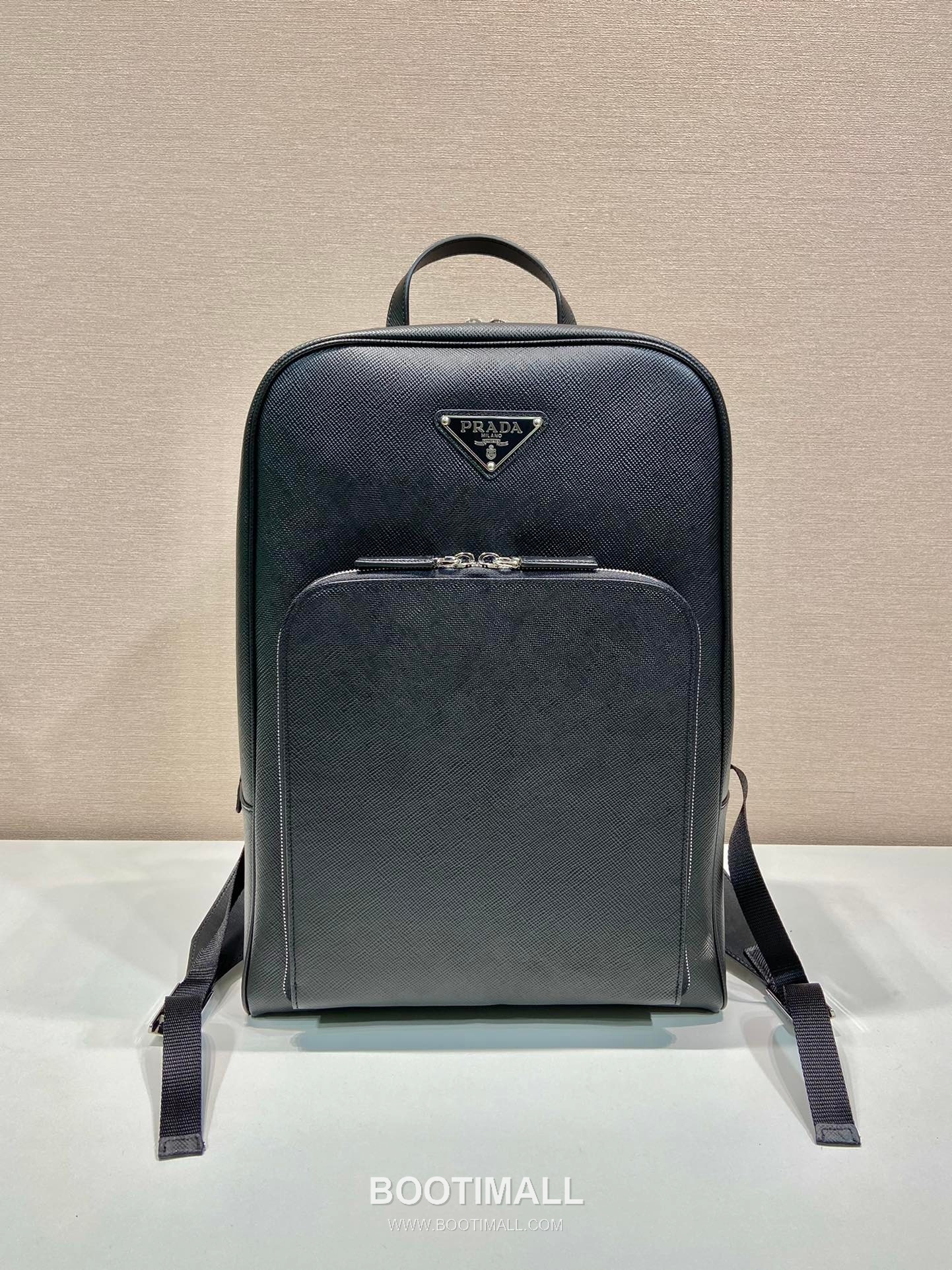 Prada Saffiano Leather Backpack with Front Pocket and Dual Zip Detail 프라다 사피아노 가죽 프론트 포켓 백팩 2VZ102 30cm 3