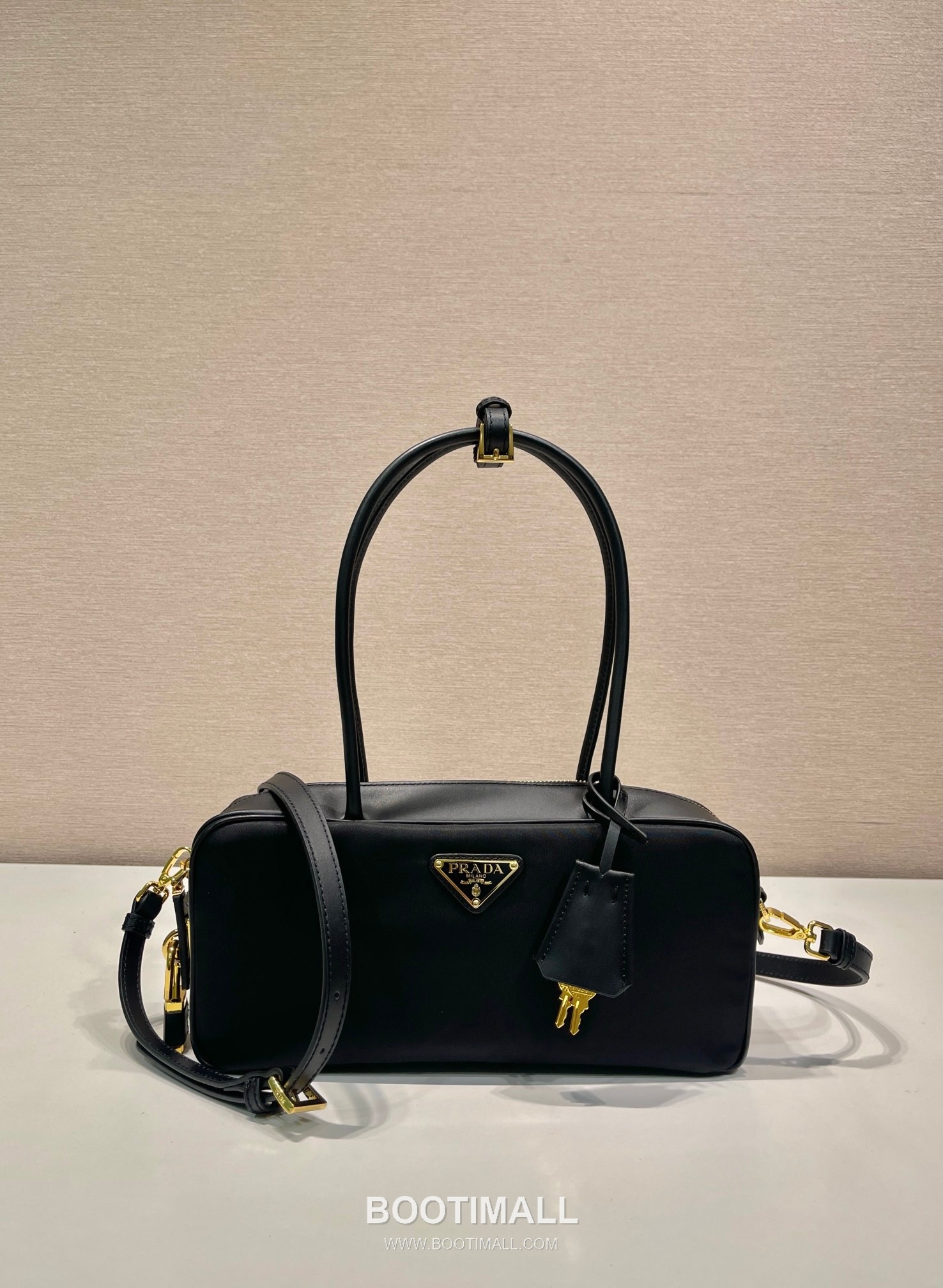 Prada Tessuto Tocker Re-Nylon Calfskin Handbag with Lock Detail 프라다 테수토 토커 리나일론 카프스킨 락 디테일 핸드백 1BB133 28cm 1
