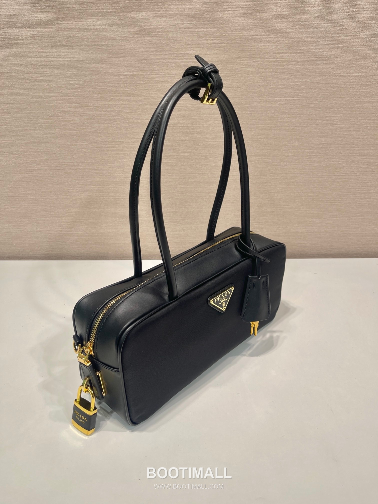 Prada Tessuto Tocker Re-Nylon Calfskin Handbag with Lock Detail 프라다 테수토 토커 리나일론 카프스킨 락 디테일 핸드백 1BB133 28cm 2