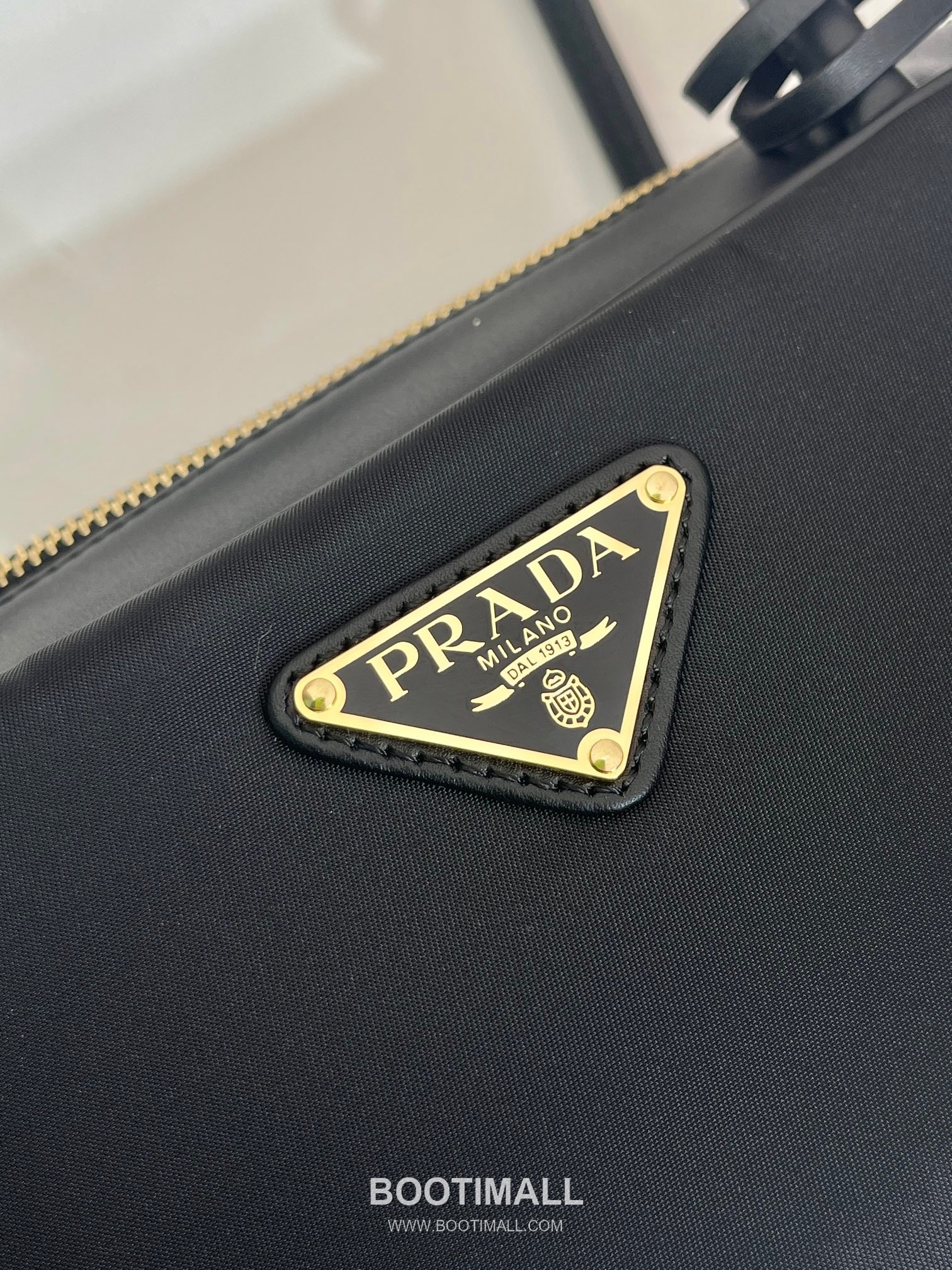 Prada Tessuto Tocker Re-Nylon Calfskin Handbag with Lock Detail 프라다 테수토 토커 리나일론 카프스킨 락 디테일 핸드백 1BB133 28cm 9