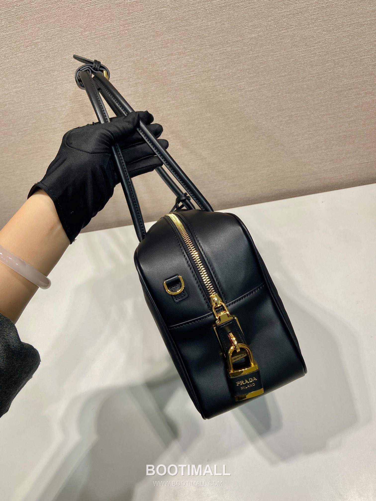 Prada Tessuto Tocker Re-Nylon Calfskin Handbag with Lock Detail 프라다 테수토 토커 리나일론 카프스킨 락 디테일 핸드백 1BB132 30cm 6