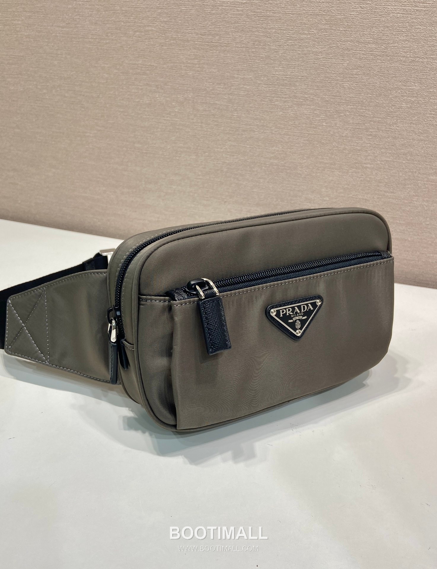 Prada Nylon Belt Bag with Triangle Logo and Adjustable Strap 프라다 나일론 트라이앵글 로고 스트랩 벨트백 2VL977 21cm 2