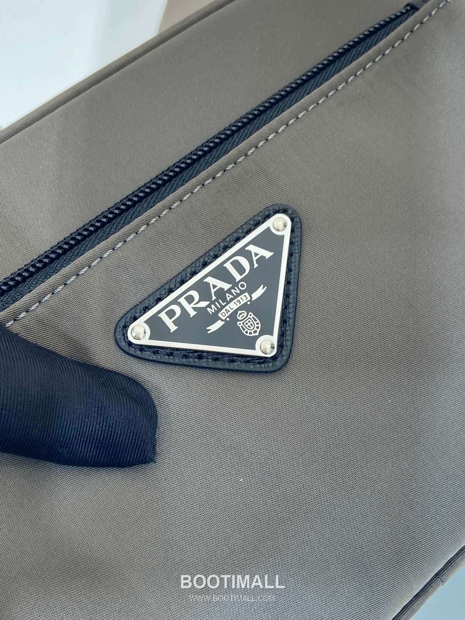 Prada Nylon Belt Bag with Triangle Logo and Adjustable Strap 프라다 나일론 트라이앵글 로고 스트랩 벨트백 2VL977 21cm 7