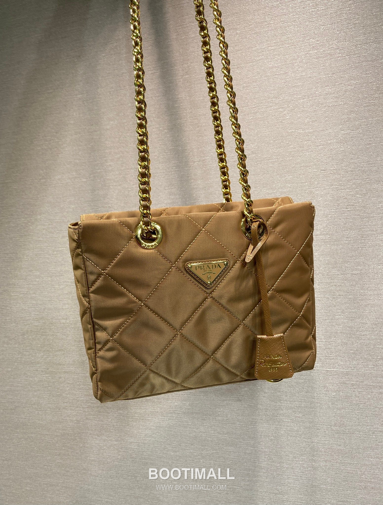 Prada Re-Nylon Quilted Hobo Bag with Chain Strap and Zip Detail 프라다 리나일론 퀼팅 체인 스트랩 호보백 1BG468 25cm 2