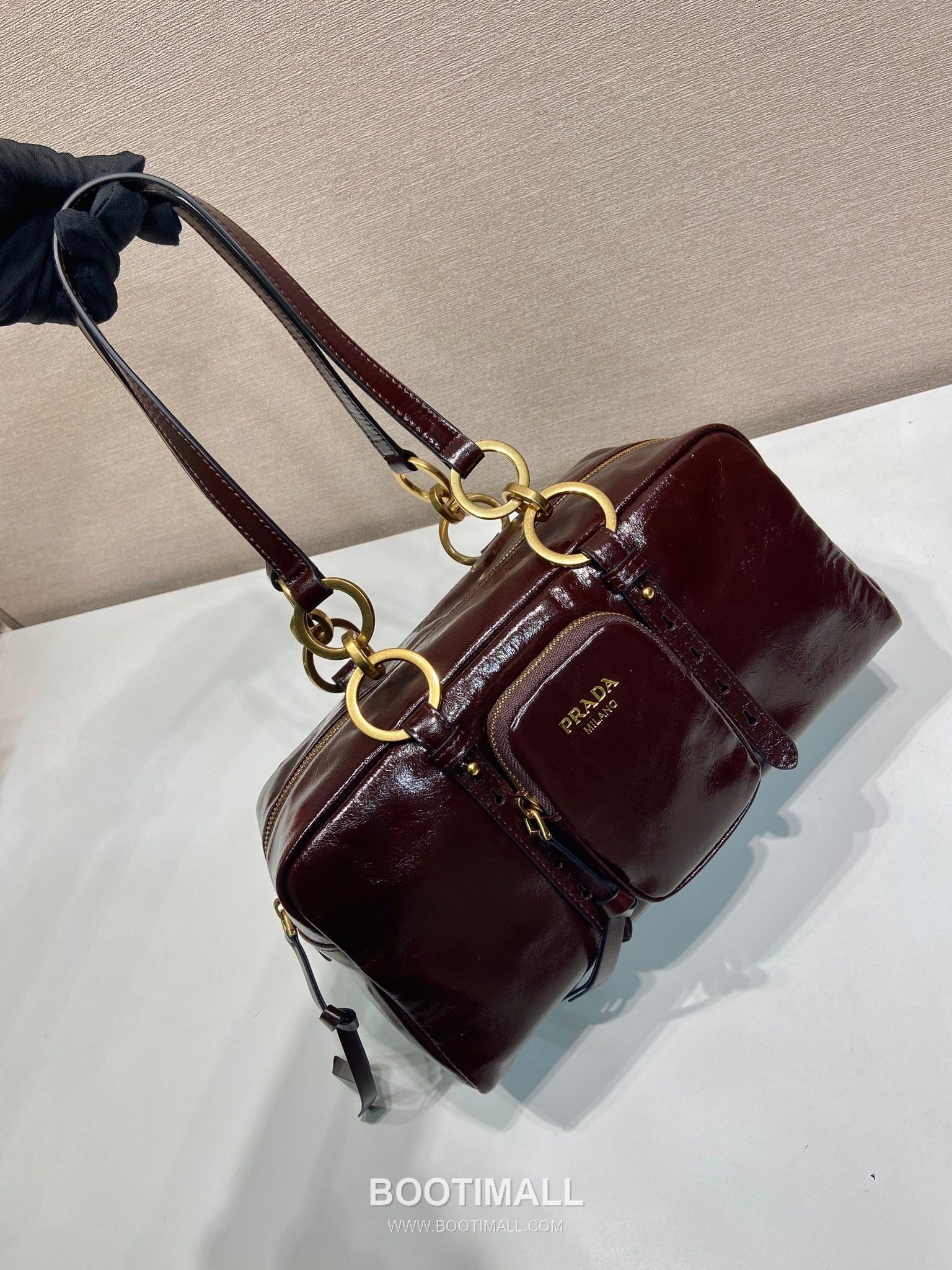 Prada Oil Wax Leather Shoulder Bag with Zip Pocket and Top Handle 프라다 오일왁스 가죽 지퍼 포켓 숄더 핸드백 1BB138 30cm 3