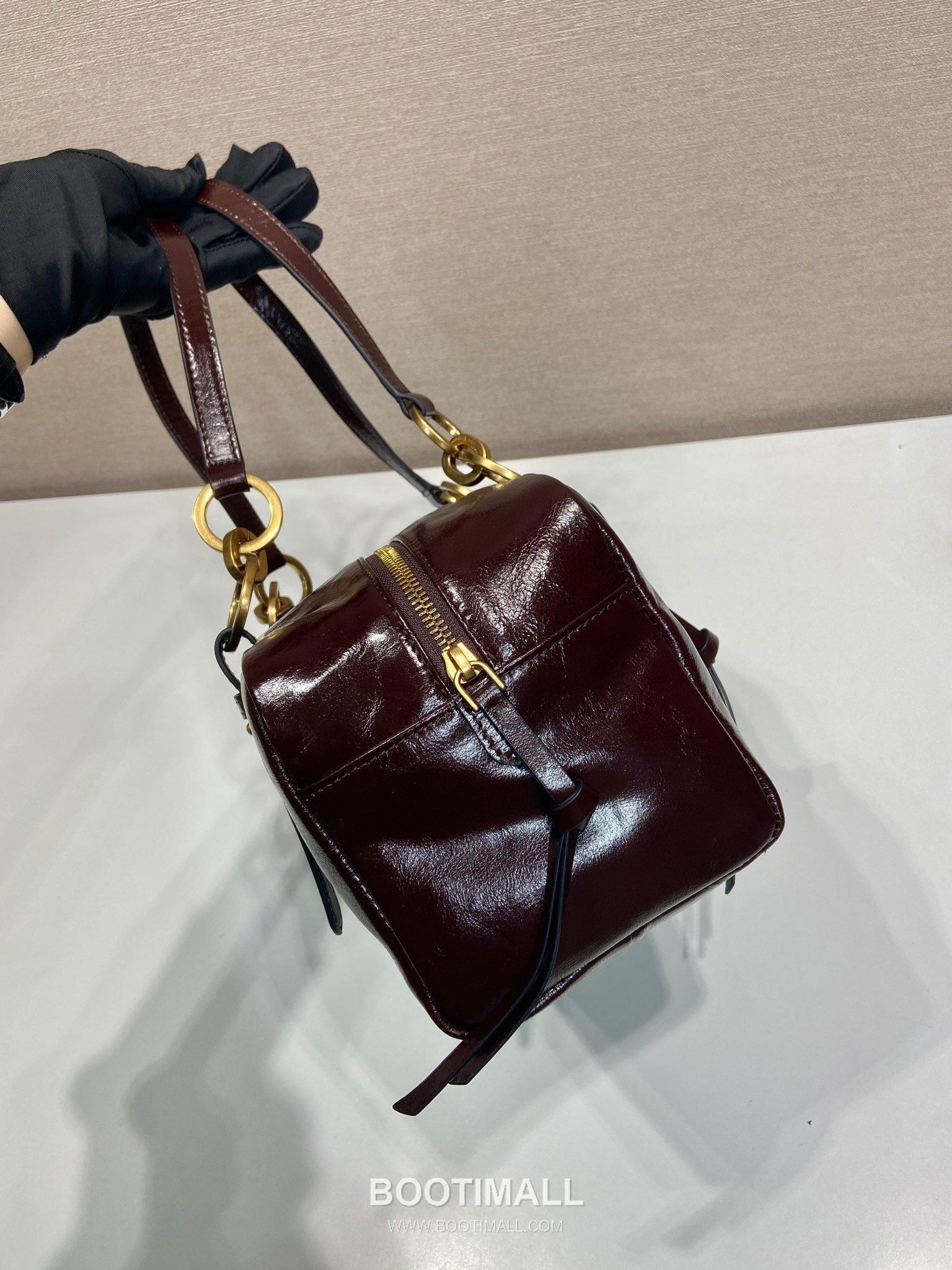 Prada Oil Wax Leather Shoulder Bag with Zip Pocket and Top Handle 프라다 오일왁스 가죽 지퍼 포켓 숄더 핸드백 1BB138 30cm 6