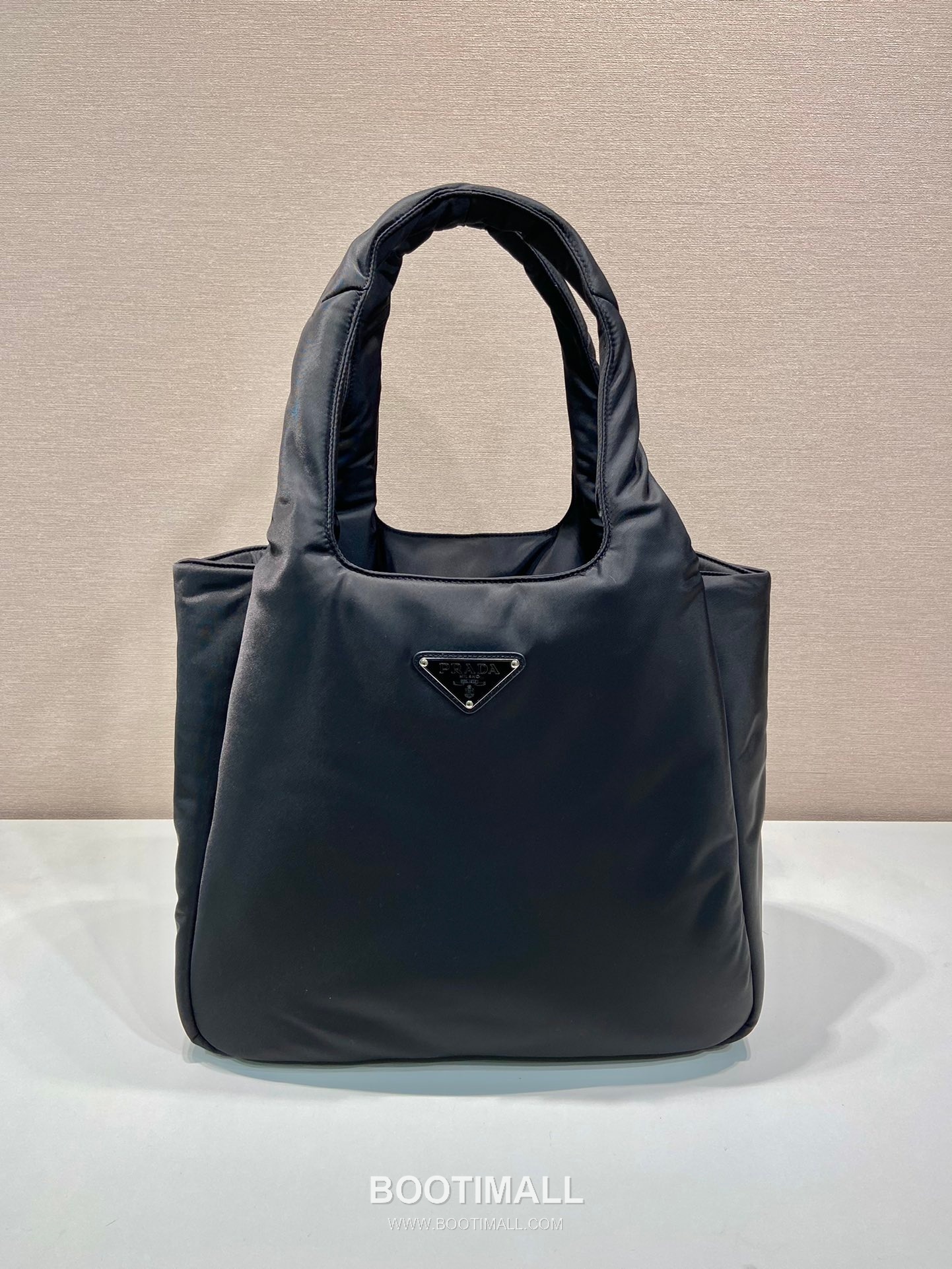 Prada Re-Nylon Tote Bag with Dual Handle and Magnetic Closure 프라다 리나일론 더블 핸들 마그네틱 토트백 1BG449 38cm 2